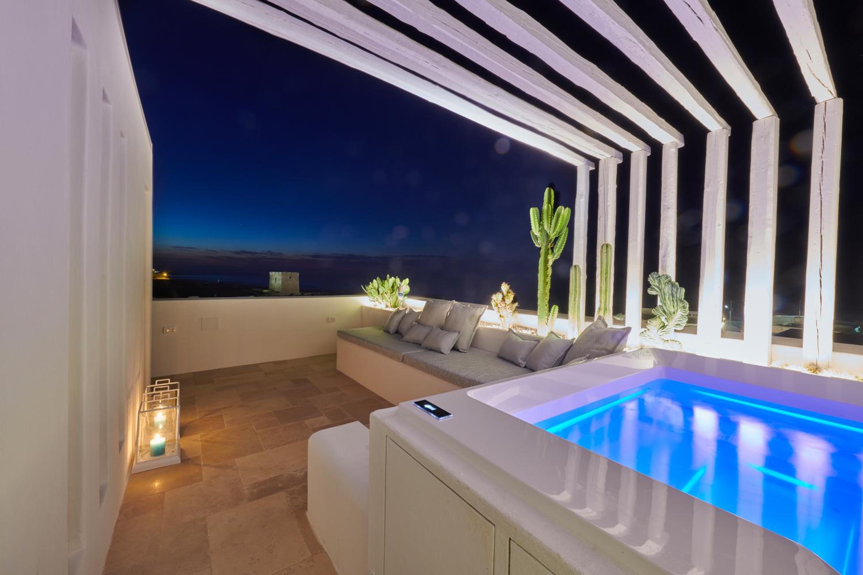 Suite with Private Pool photo 3
