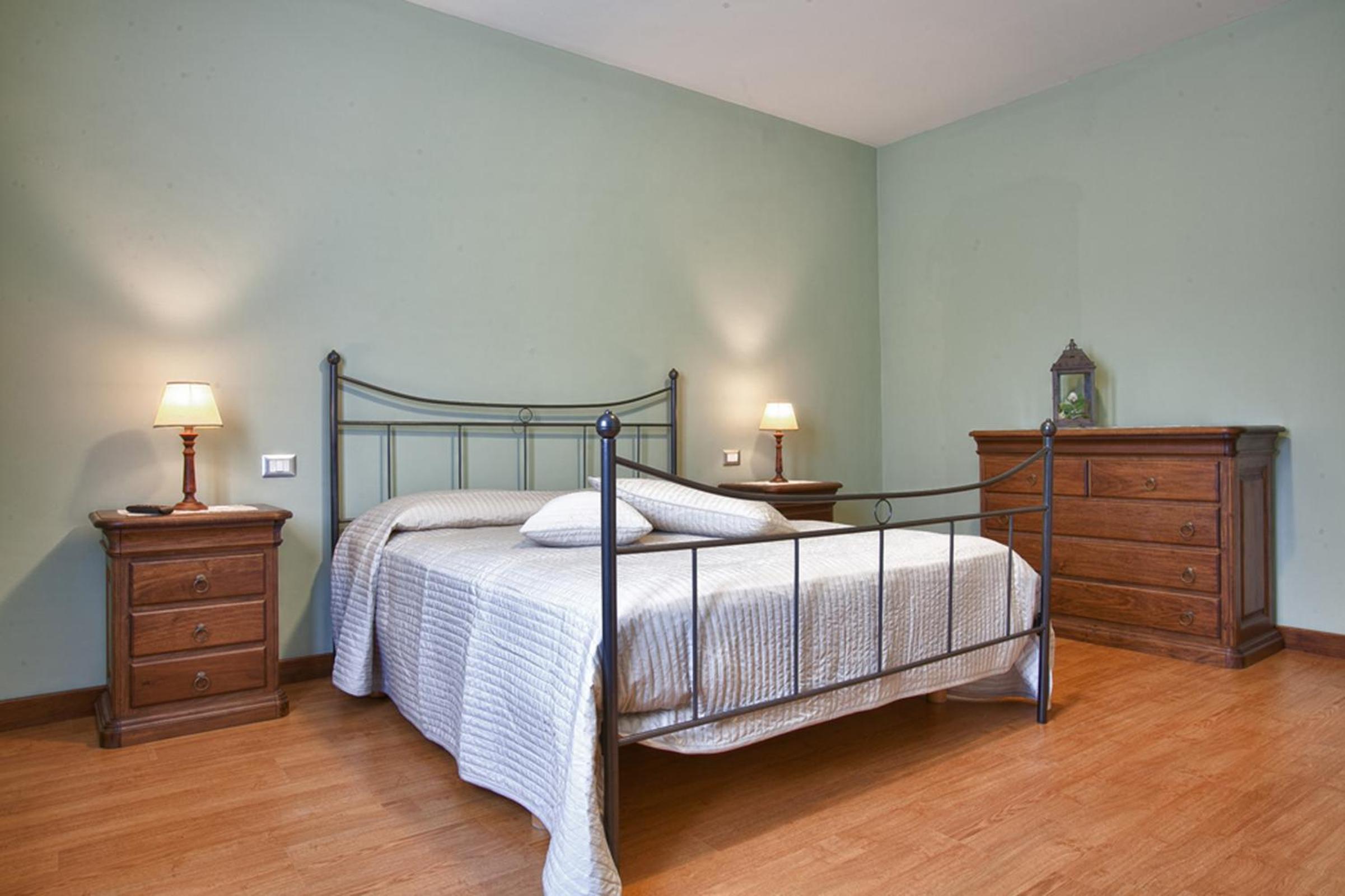 Double Room - Photo 18