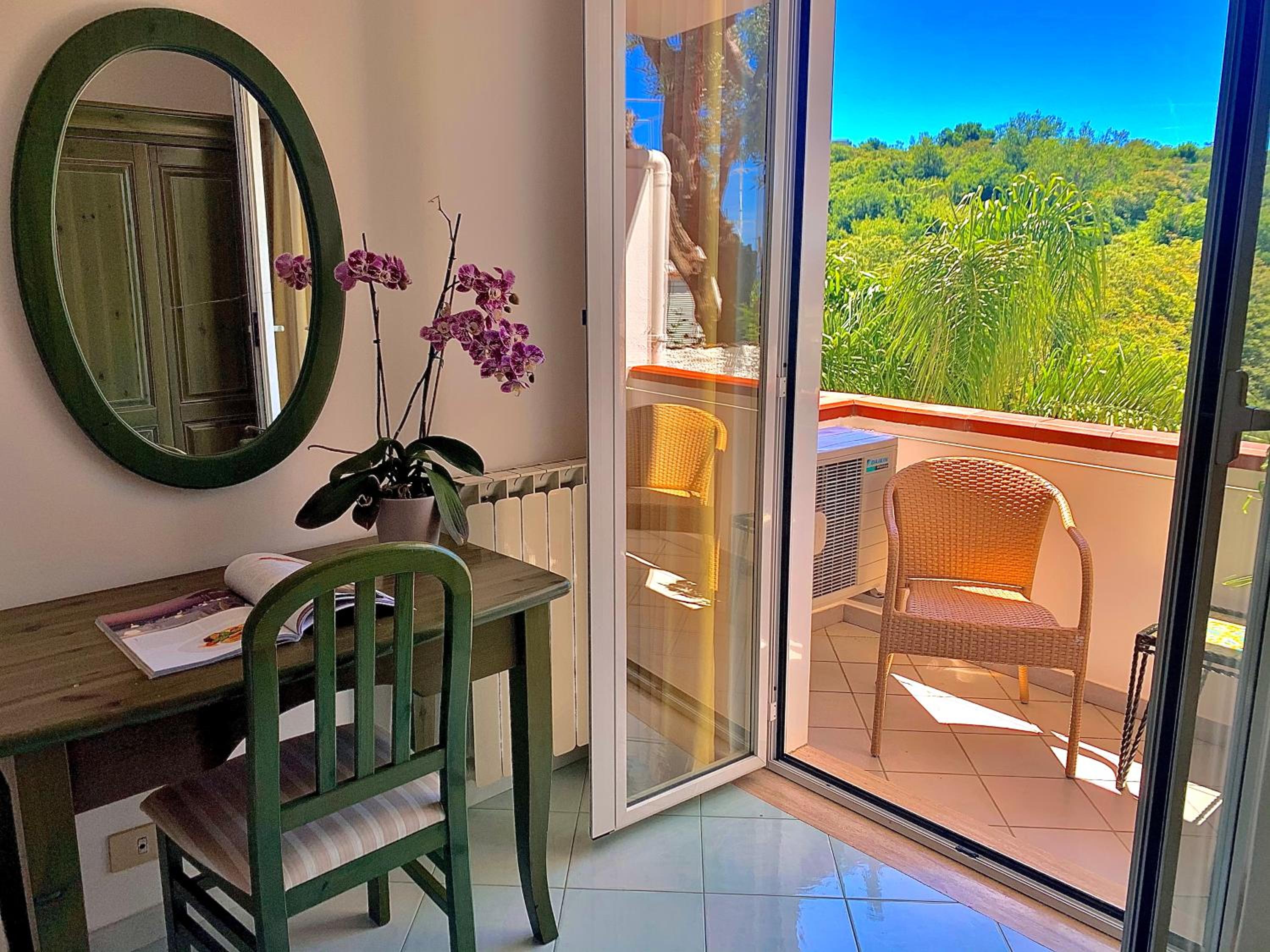 Double or Twin Room - Photo 3