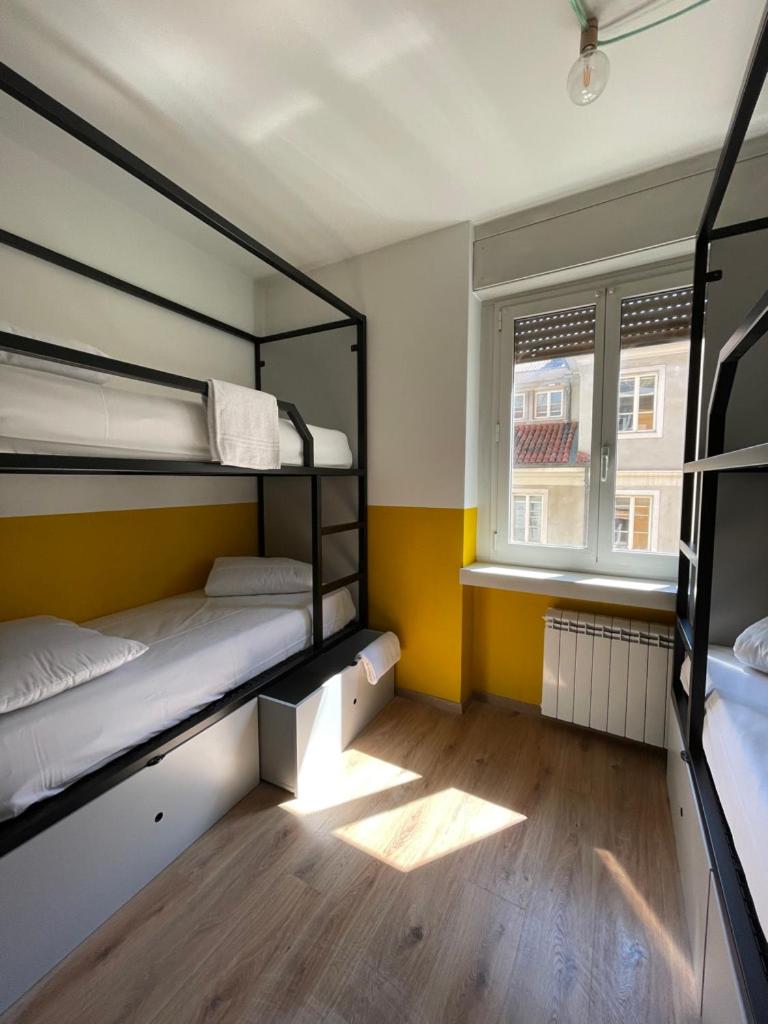 6-Bed Mixed Dormitory Room photo 1