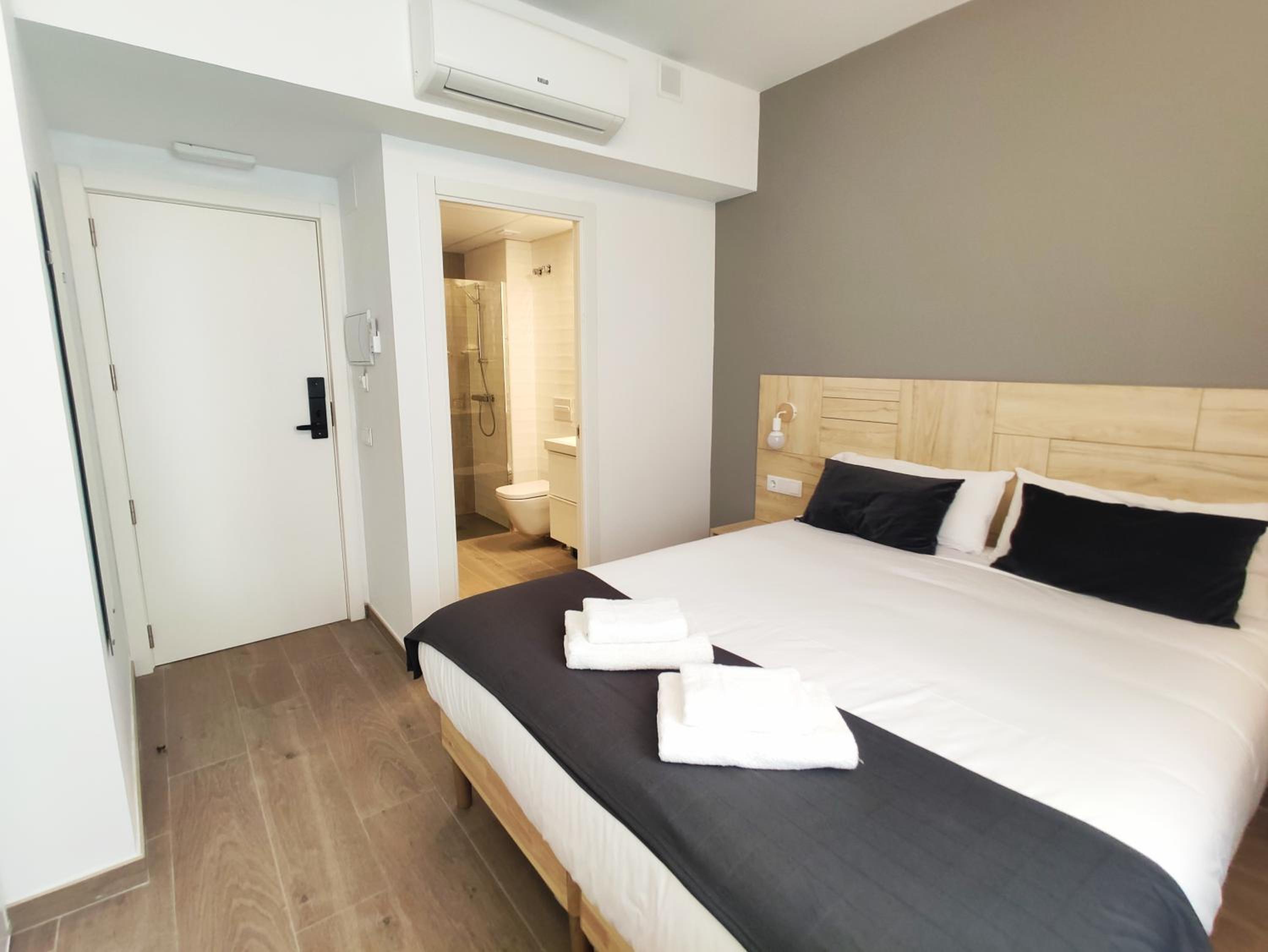 Habitación Doble con Baño Privado