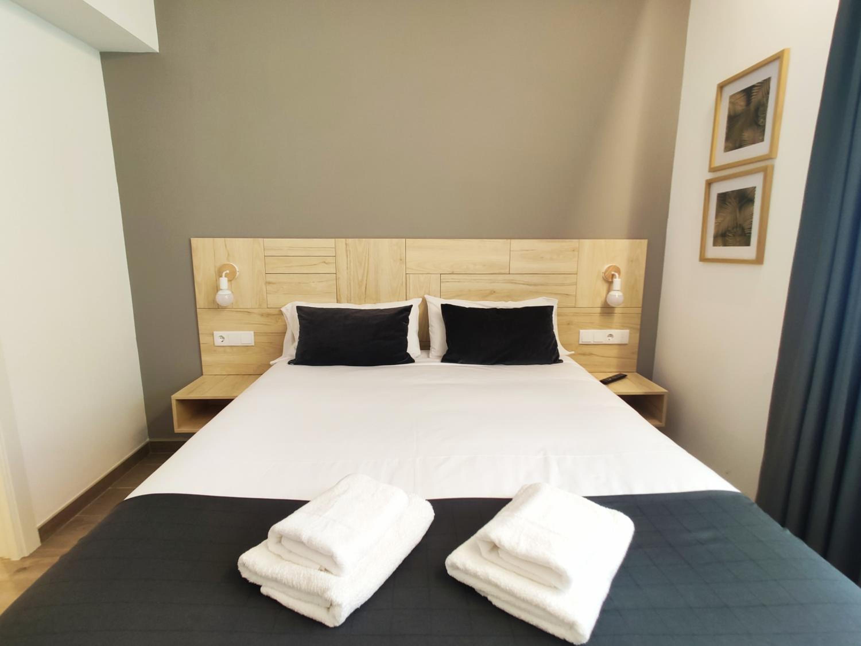 Double Room with Private Bathroom photo 2