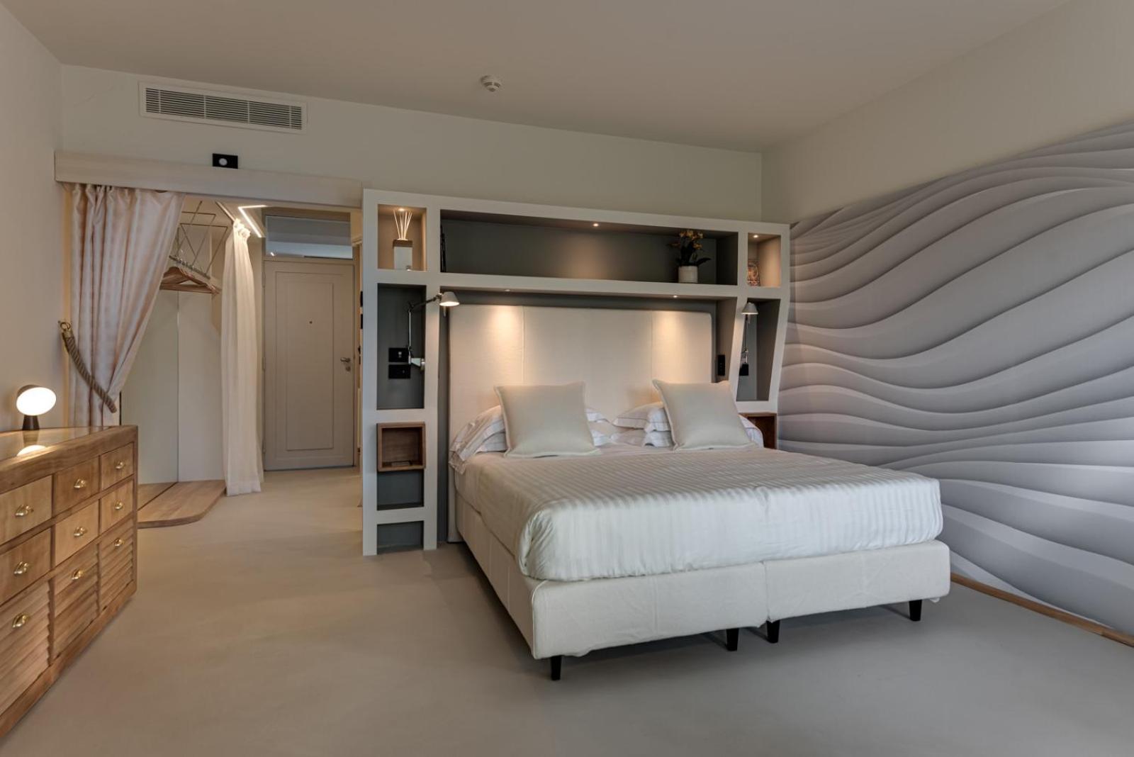 Deluxe Double or Twin Room - Photo 3