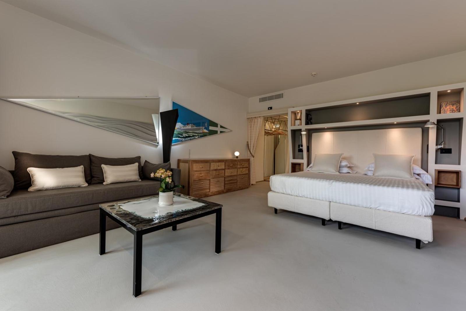 Deluxe Double or Twin Room - Photo 4