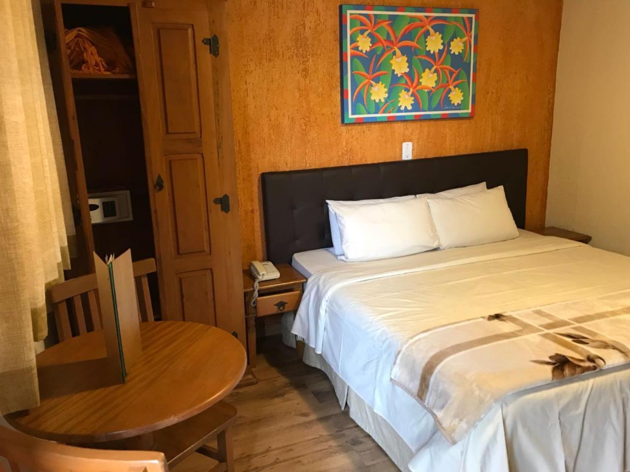 Superior Chalet photo 2