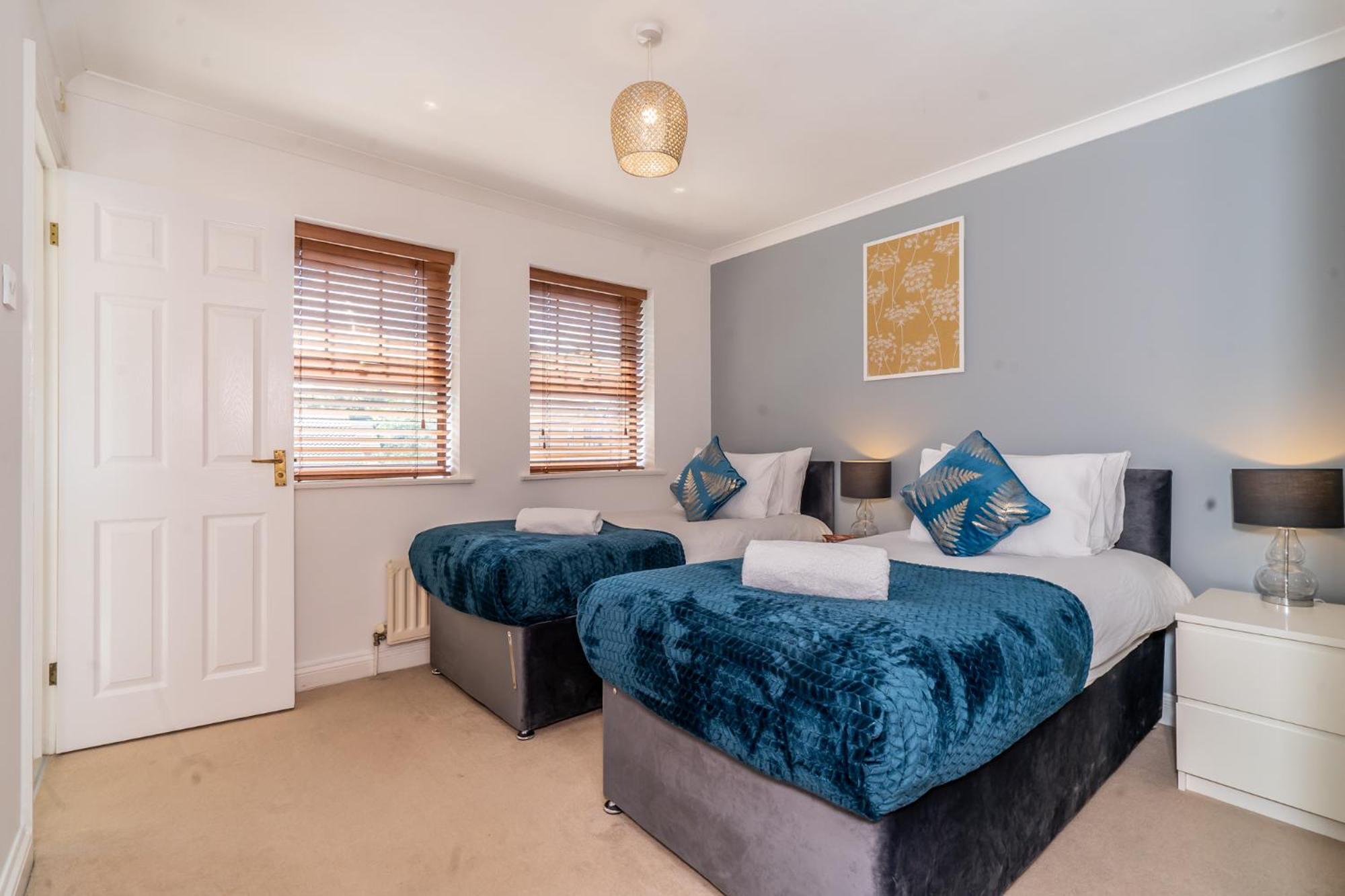 Three-Bedroom House photo 1