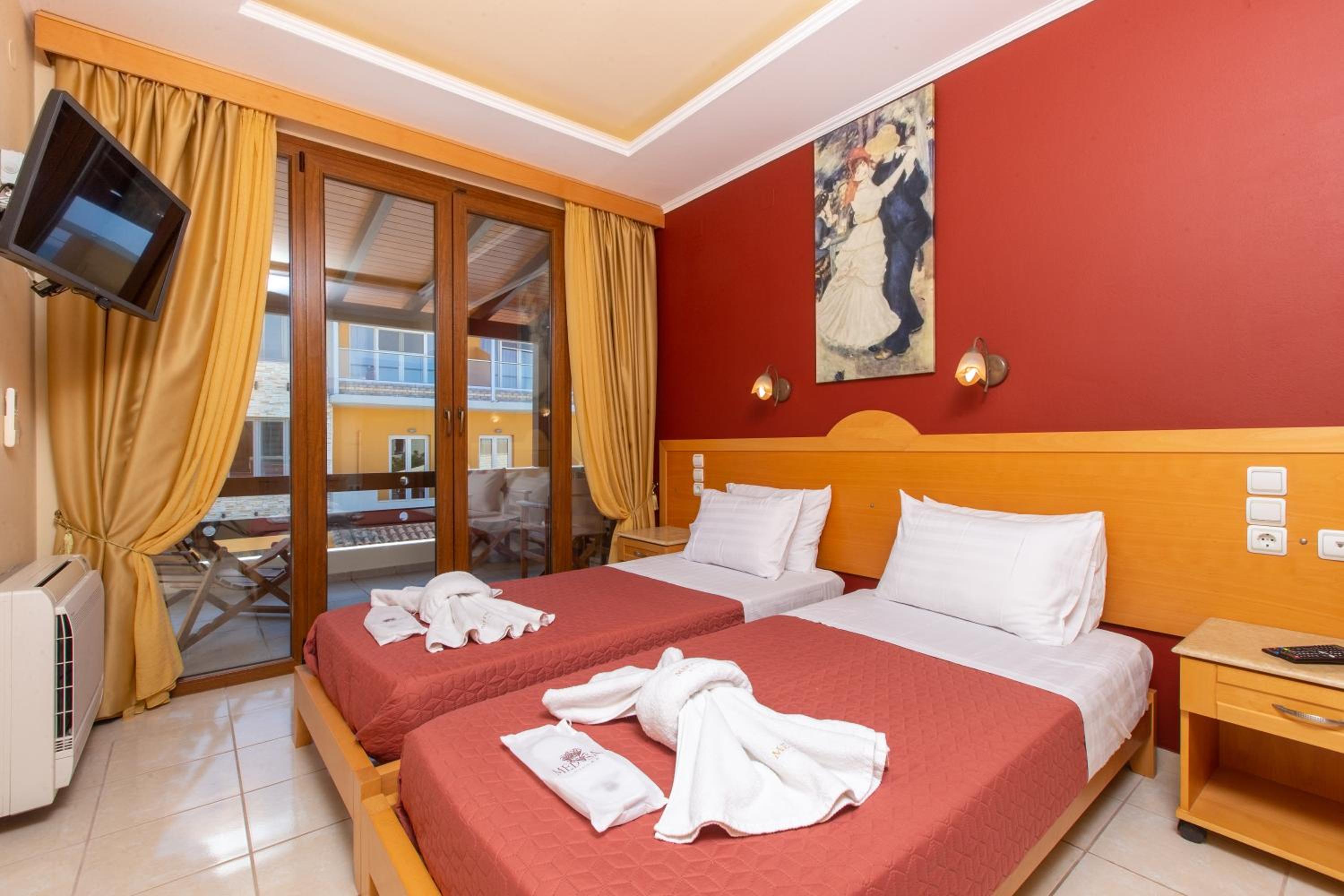 Two-Bedroom Villa - Photo 22