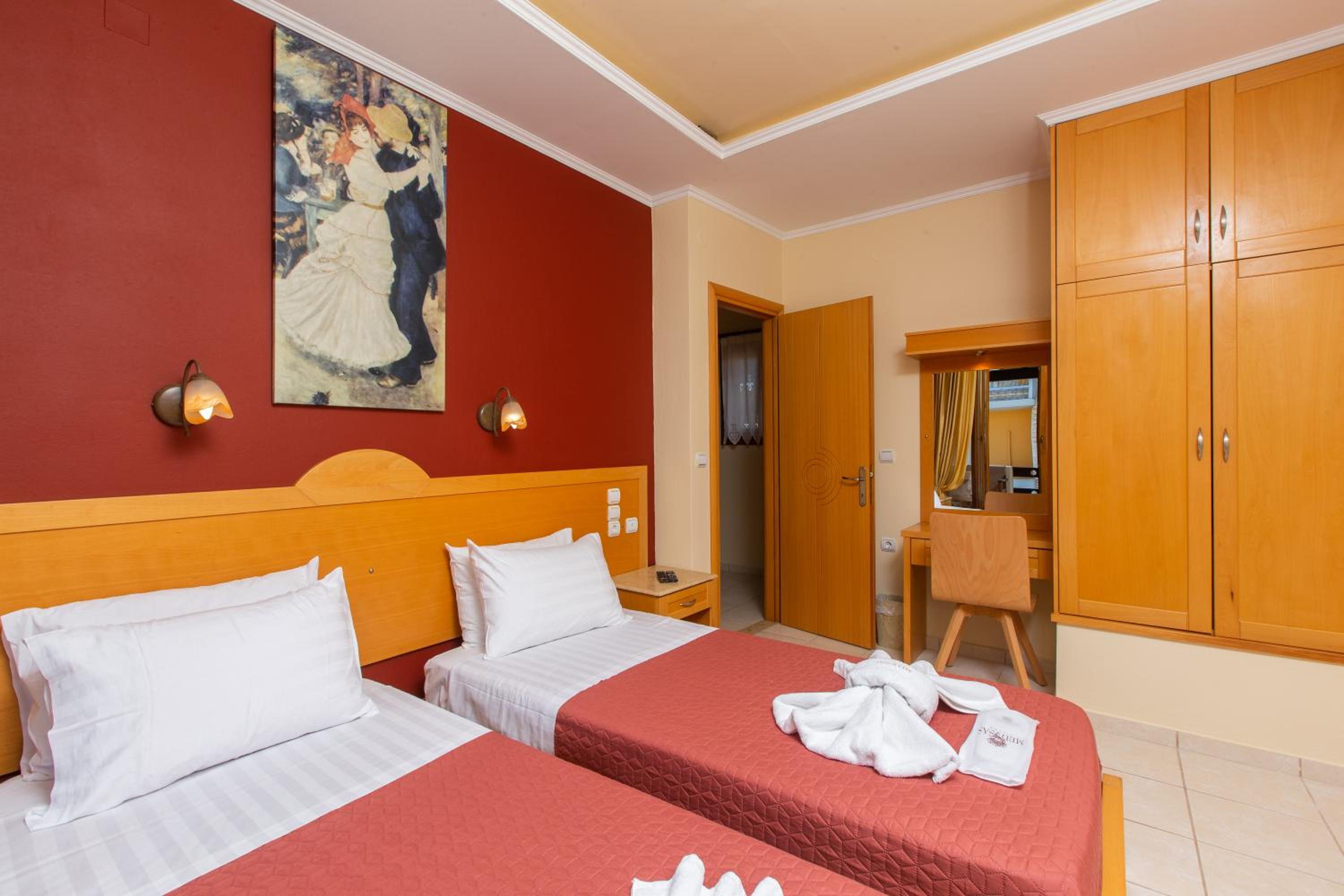 Two-Bedroom Villa - Photo 23