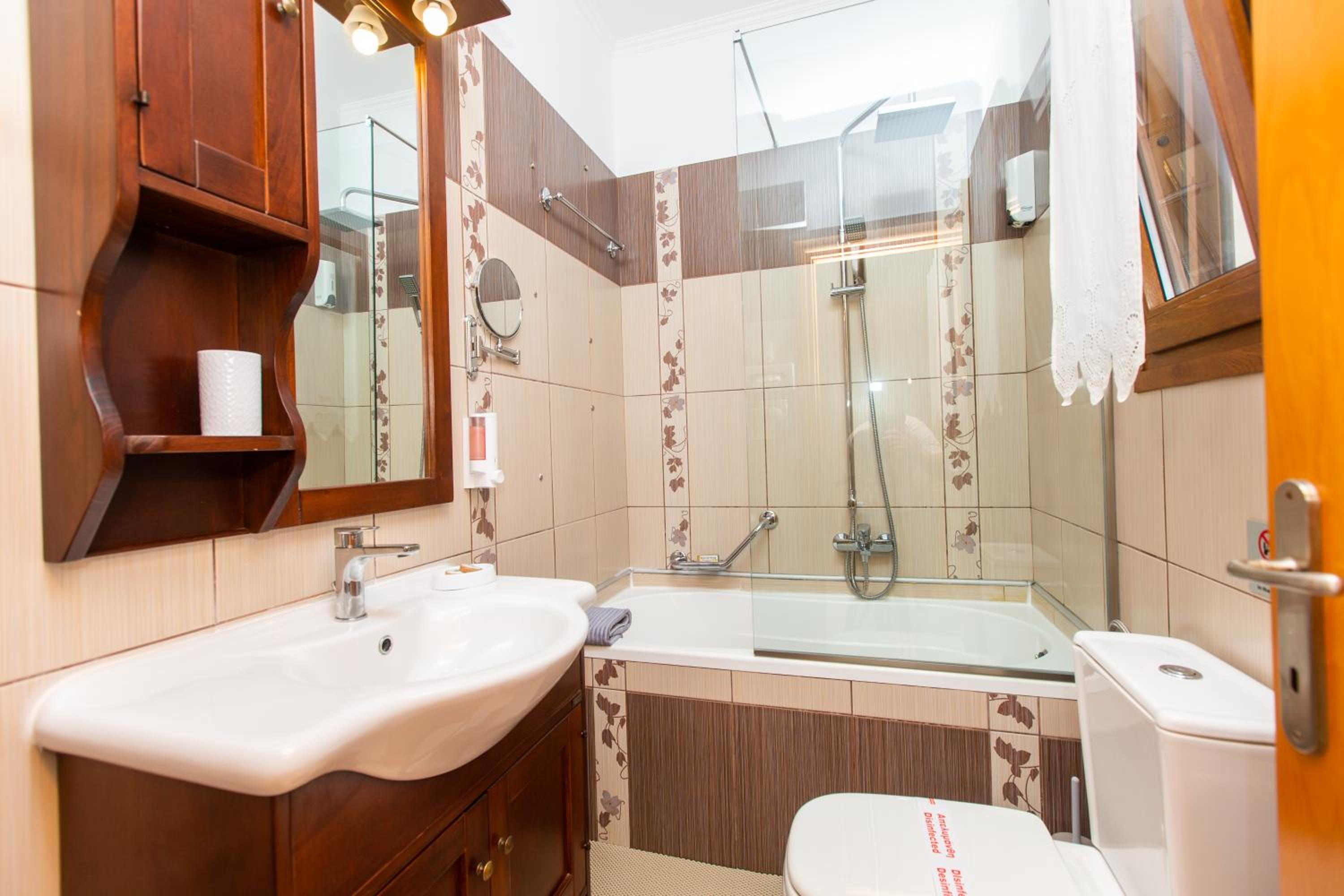 Two-Bedroom Villa - Photo 19