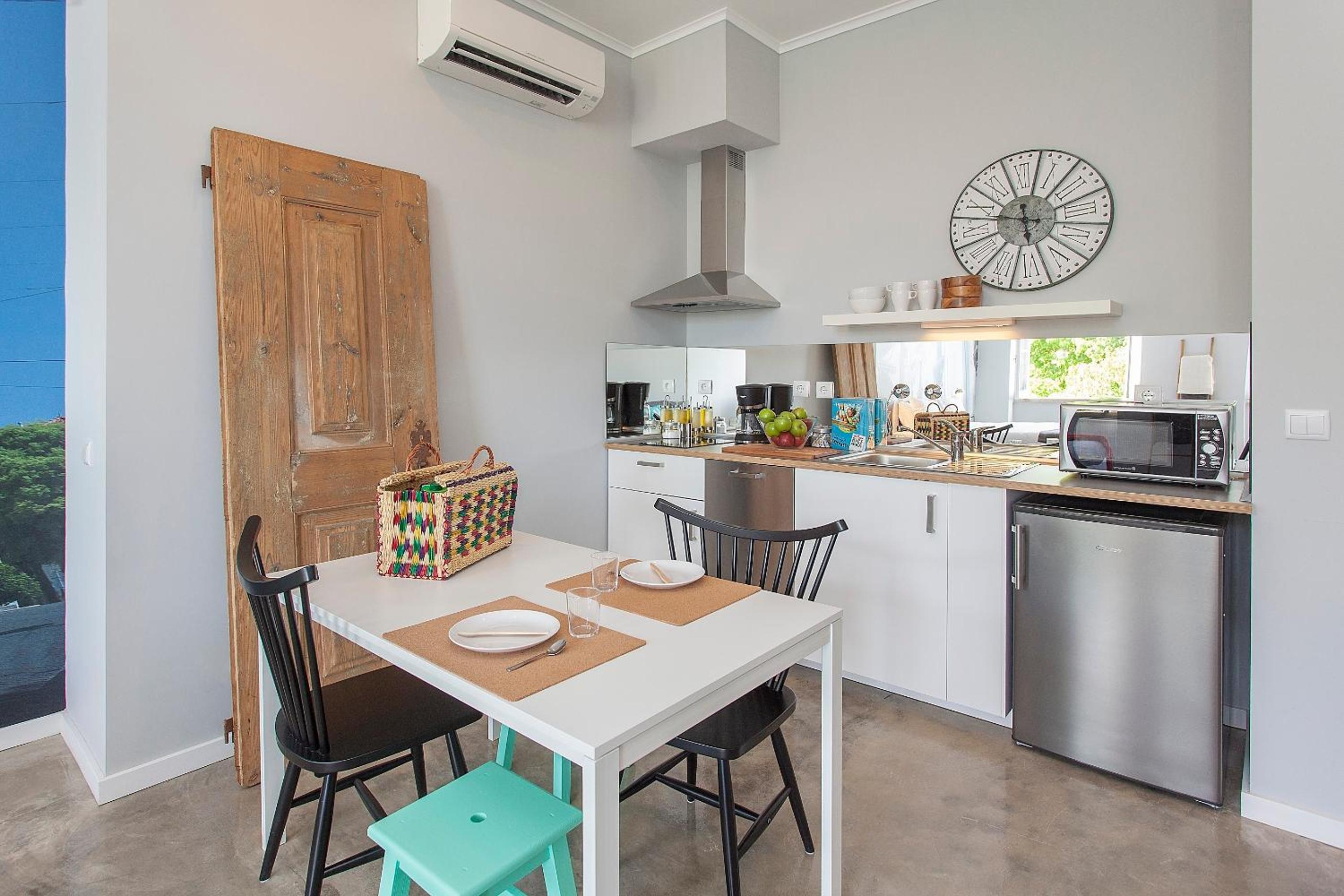 Family Suite with Kitchenette and River View photo 2