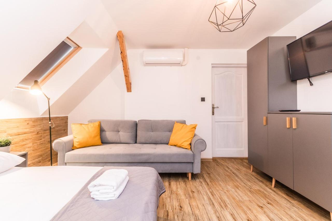 Standard Triple Room - Photo 7