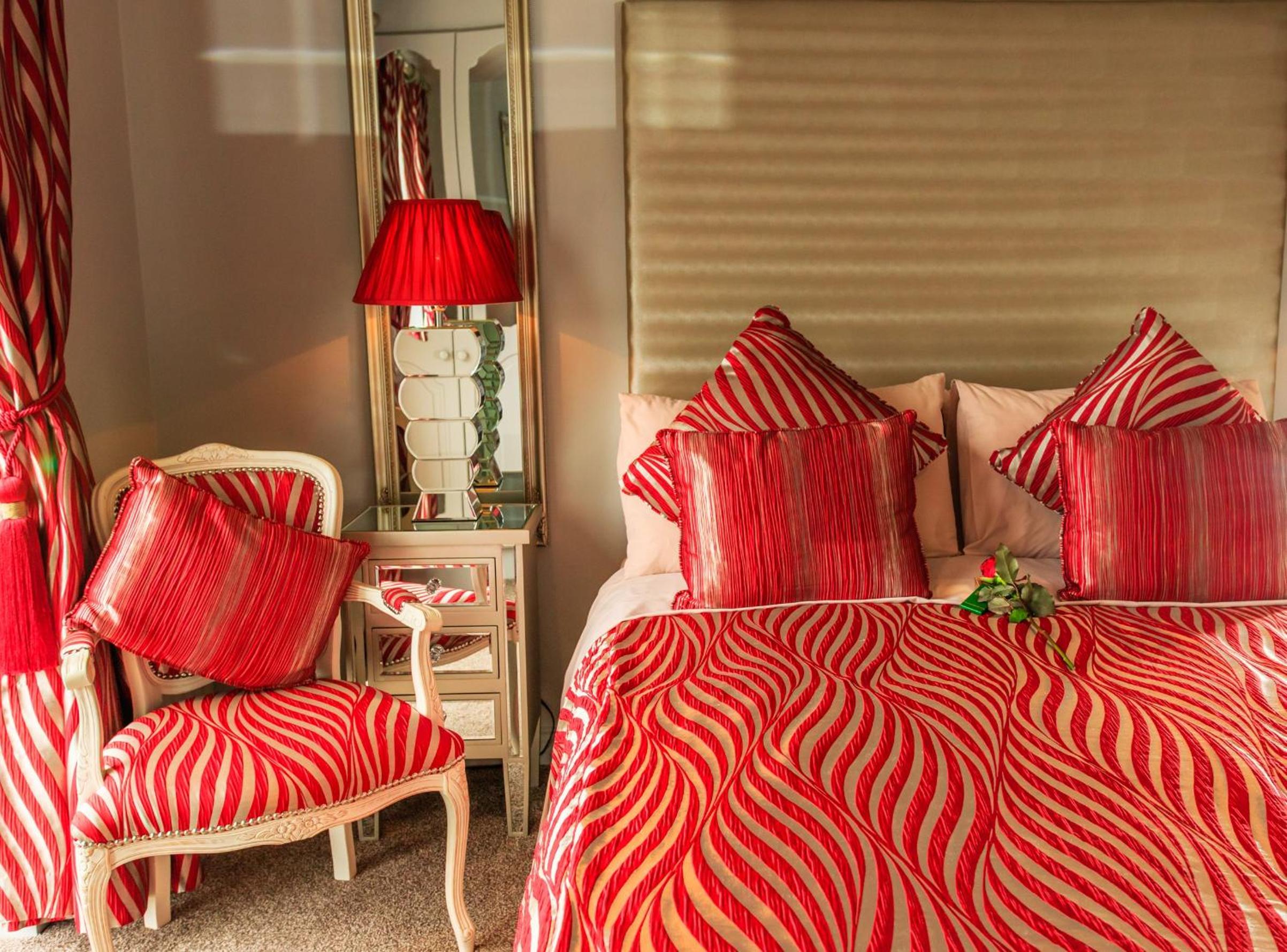 Double Room with Garden View - Photo 3