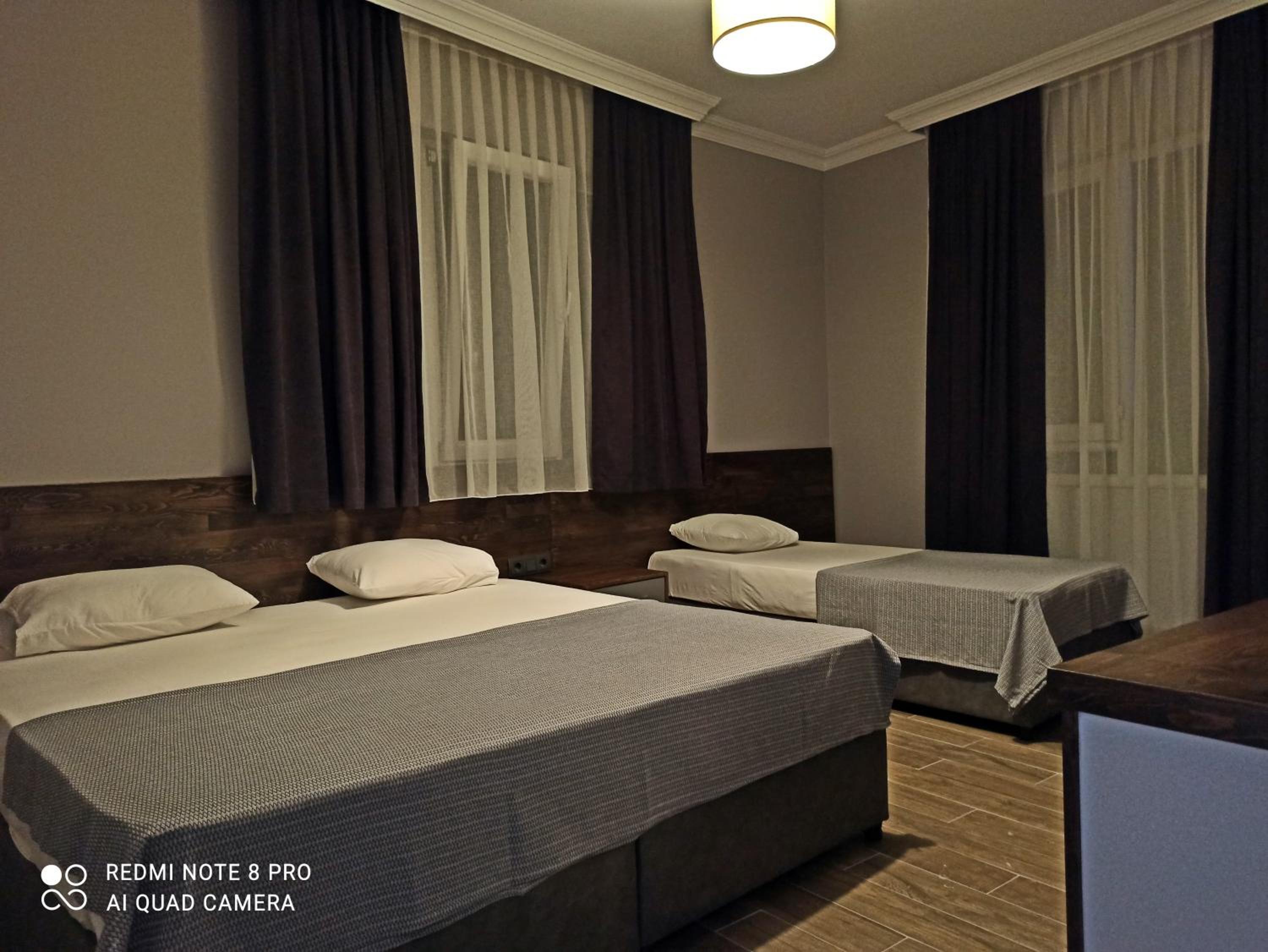 Apartment with Balcony - Photo 2
