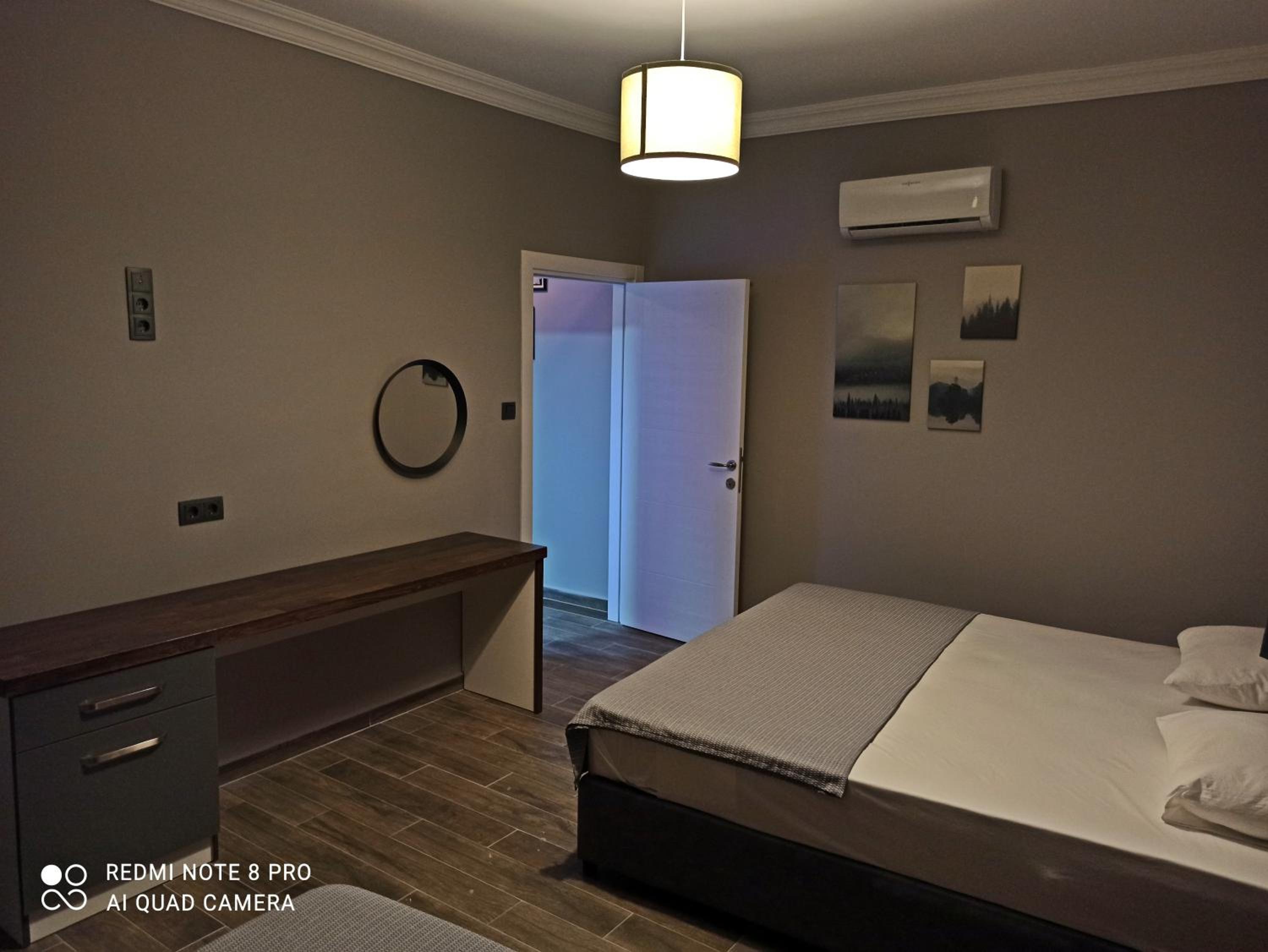 Apartment with Balcony - Photo 3