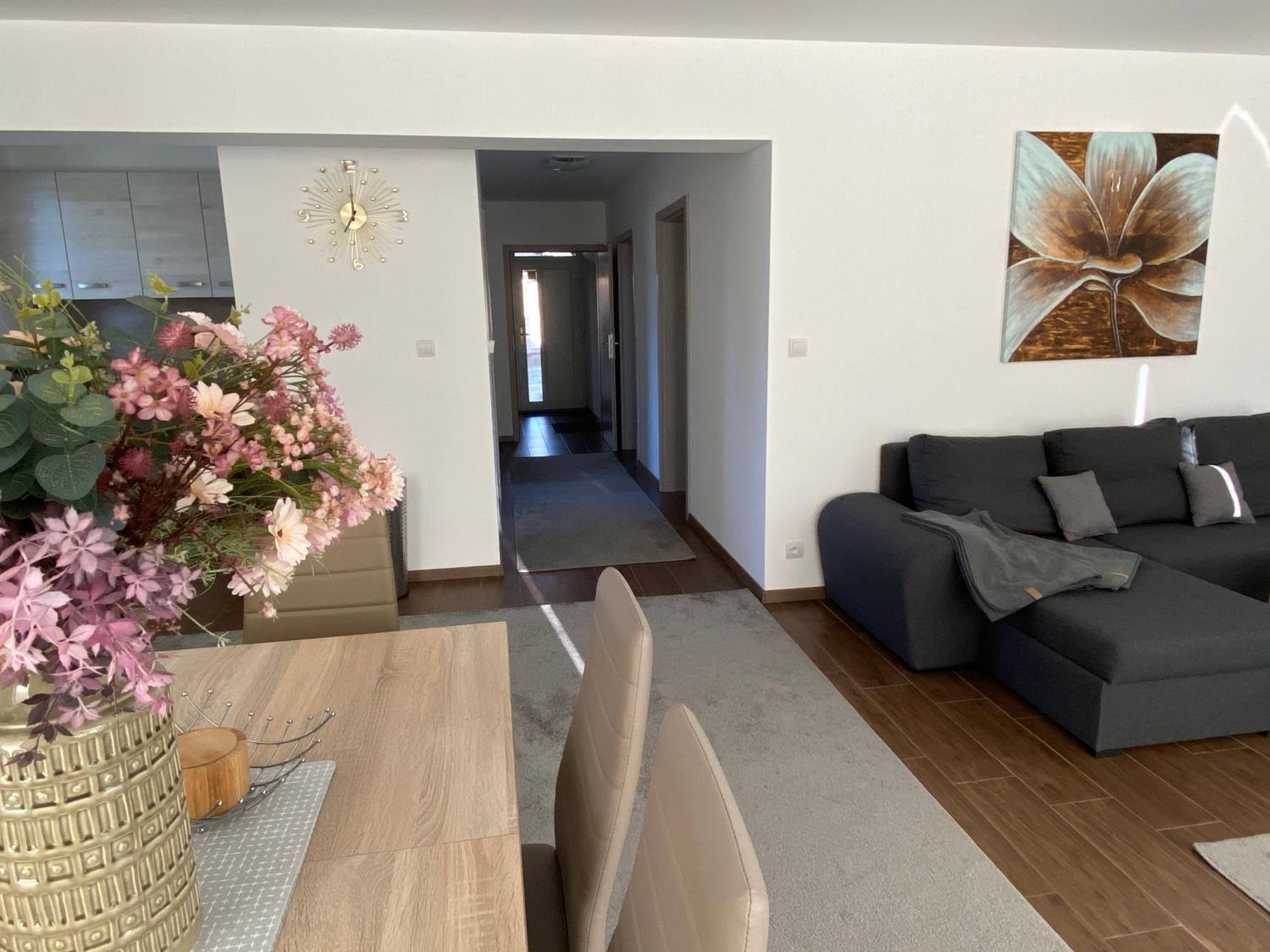 Apartment - Ground Floor photo 3