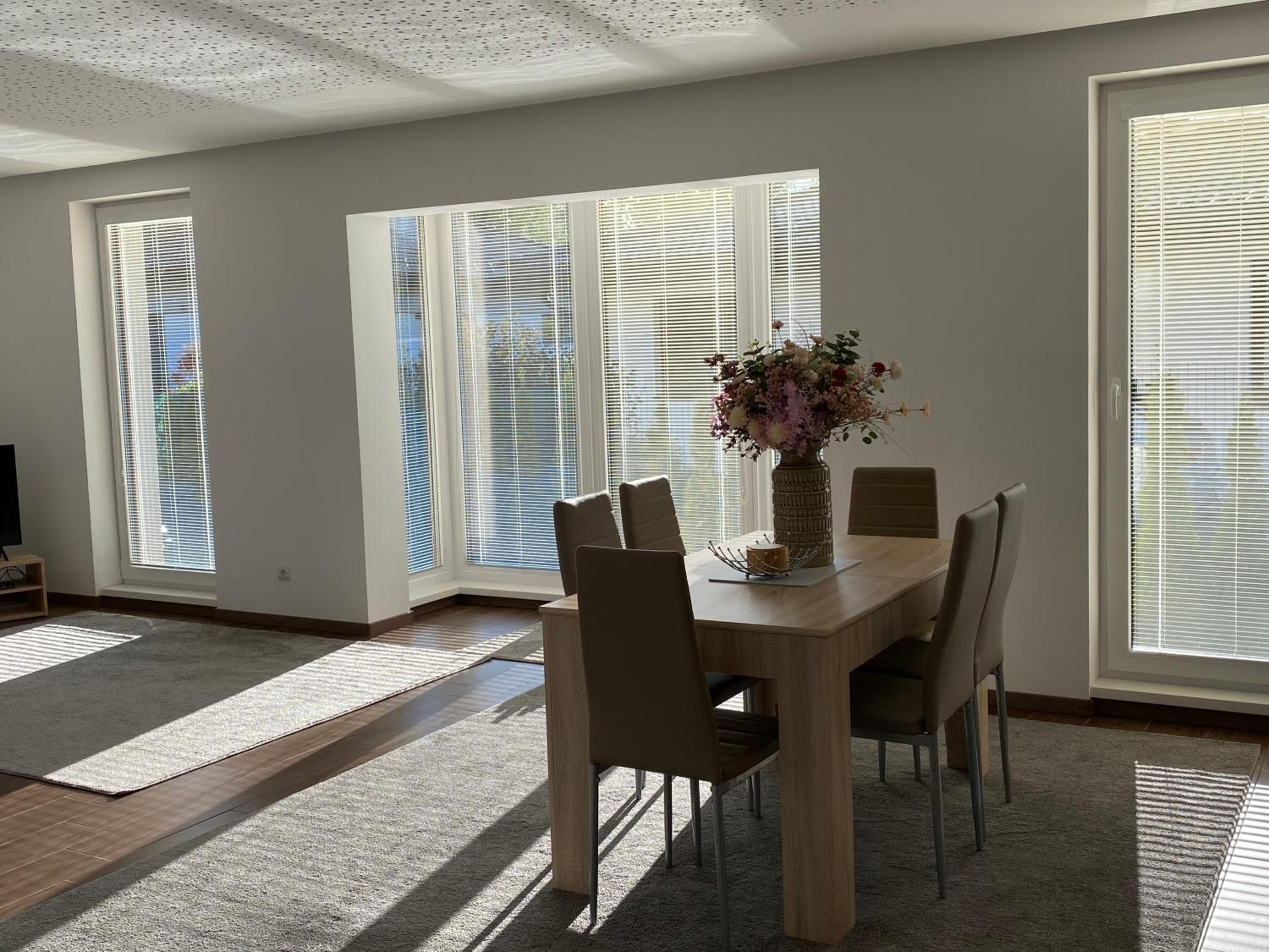 Apartment - Ground Floor photo 2