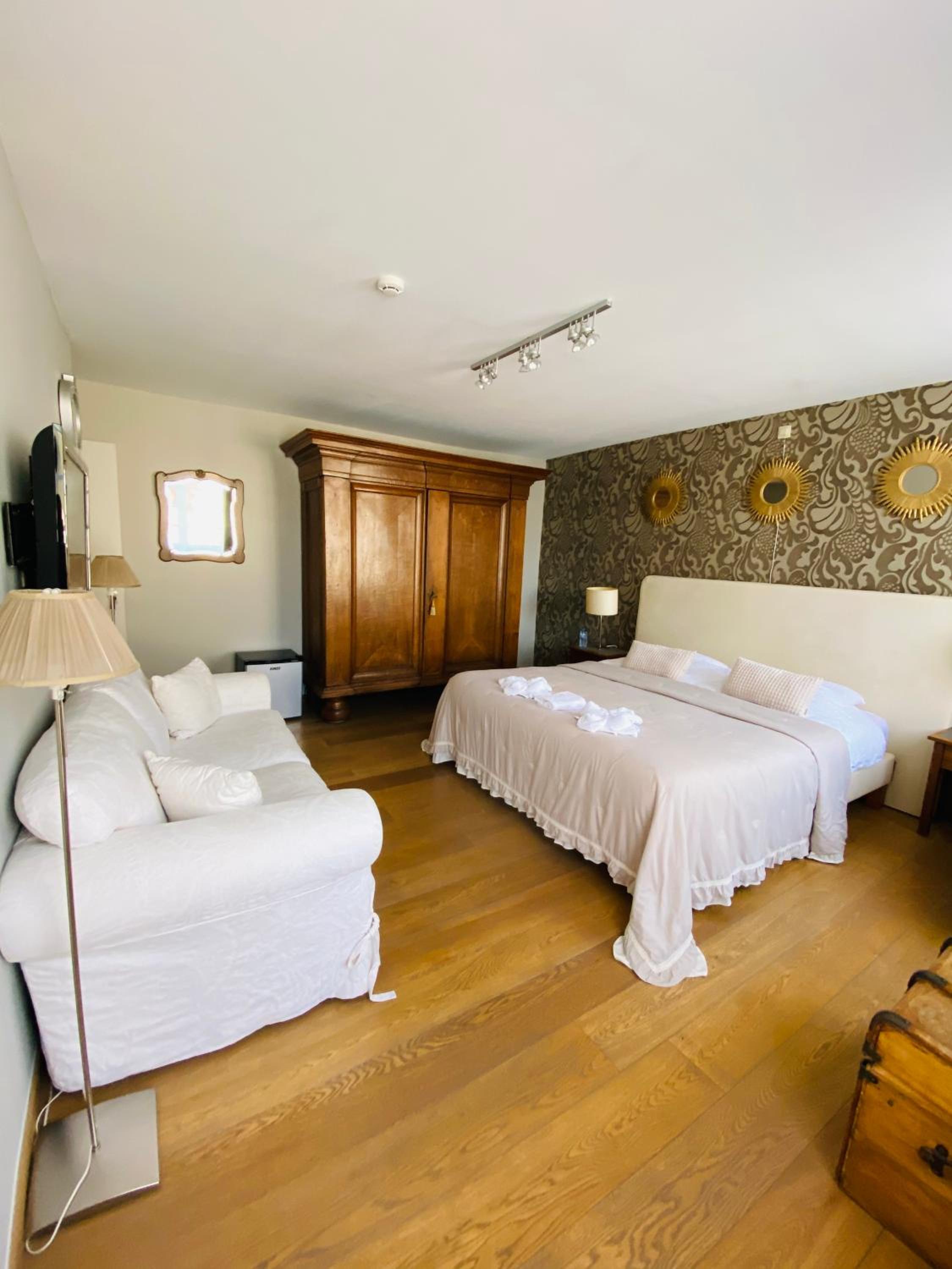 Economy Double Room photo 1