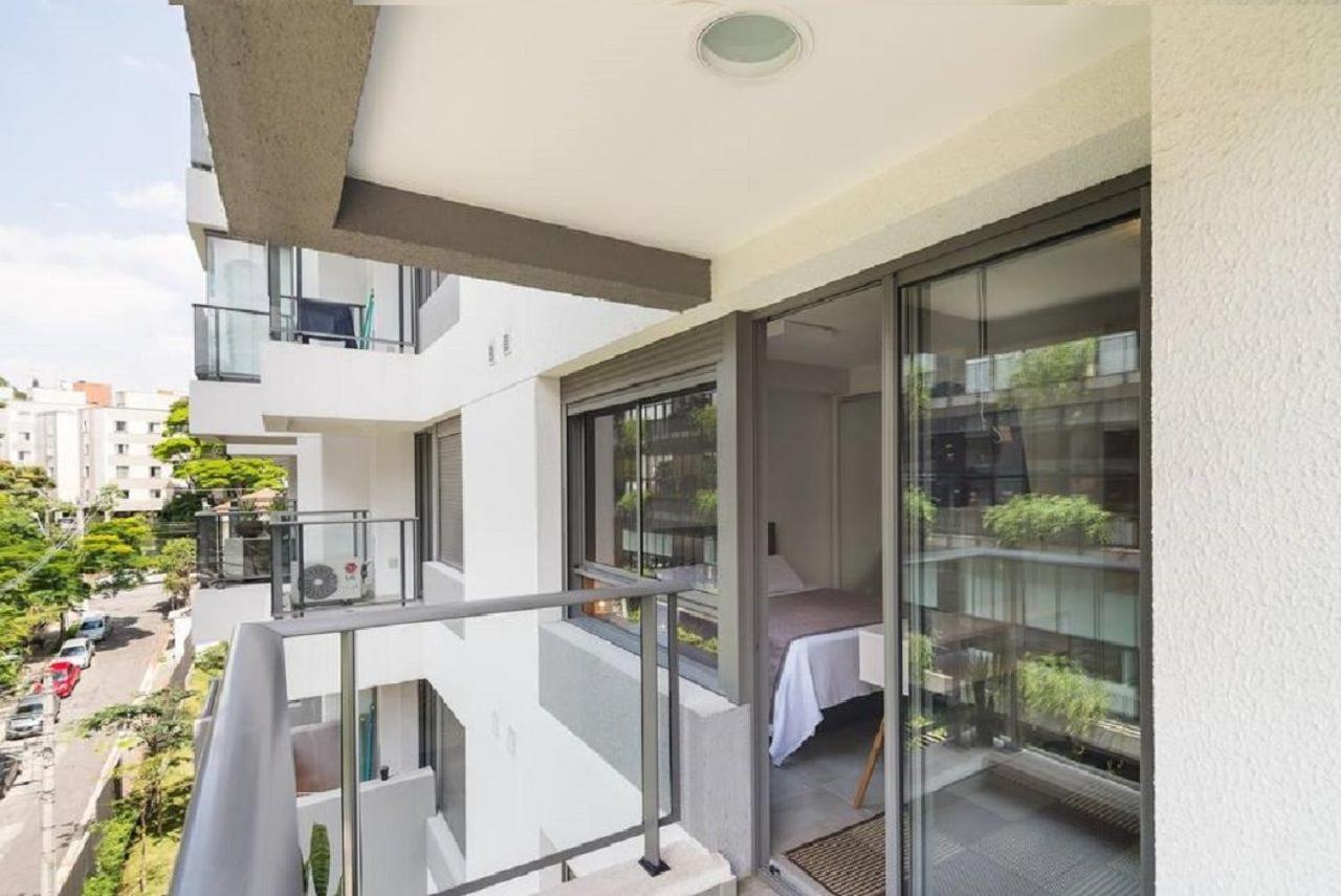 Apartment with Balcony - Photo 8