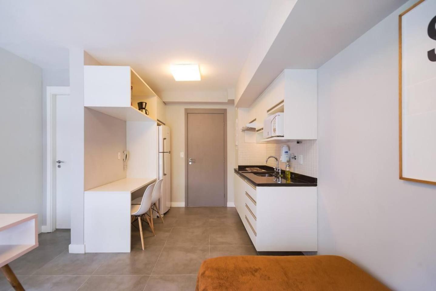 Apartment with Balcony - Photo 3