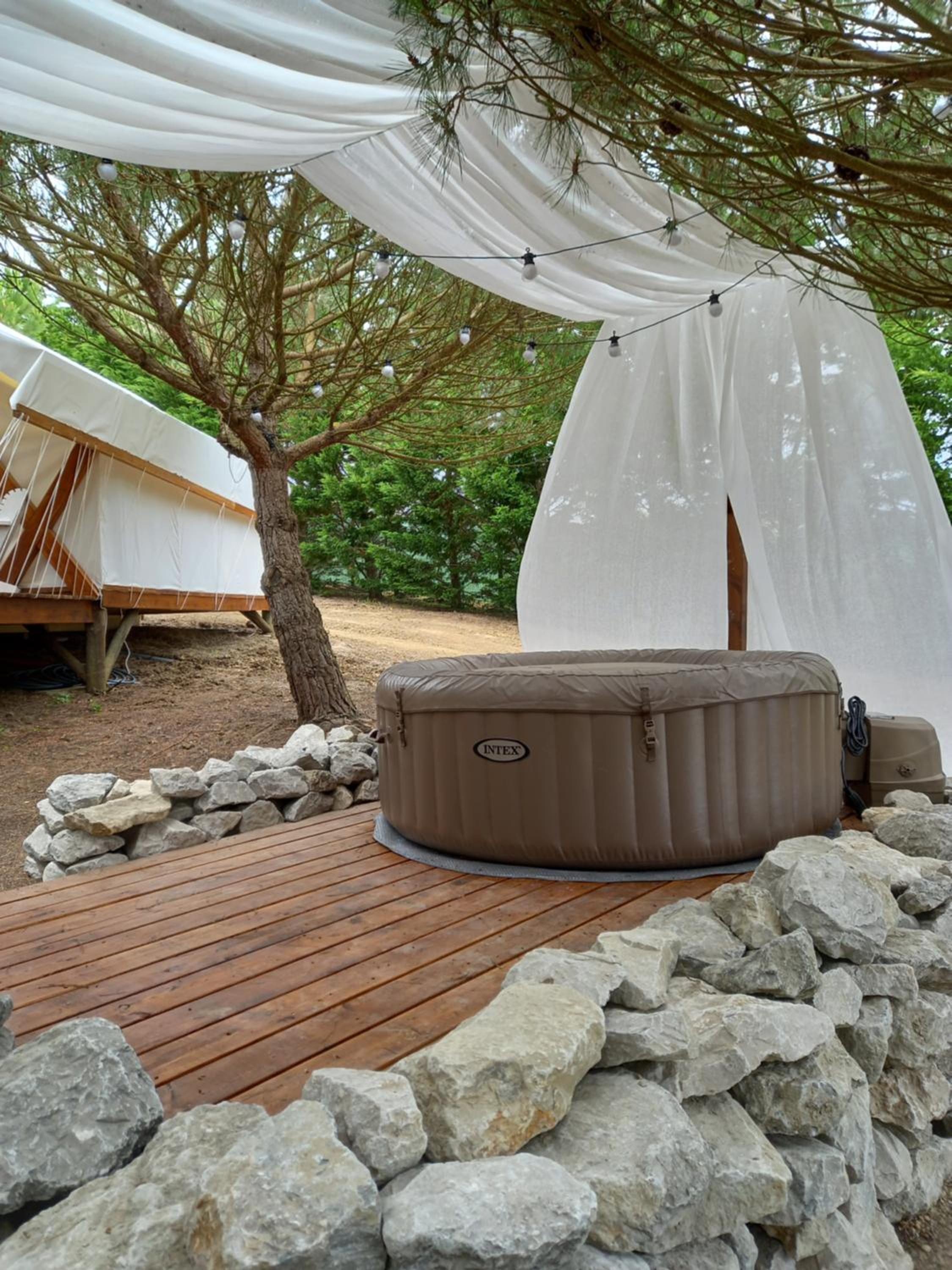 Tent - Photo 9