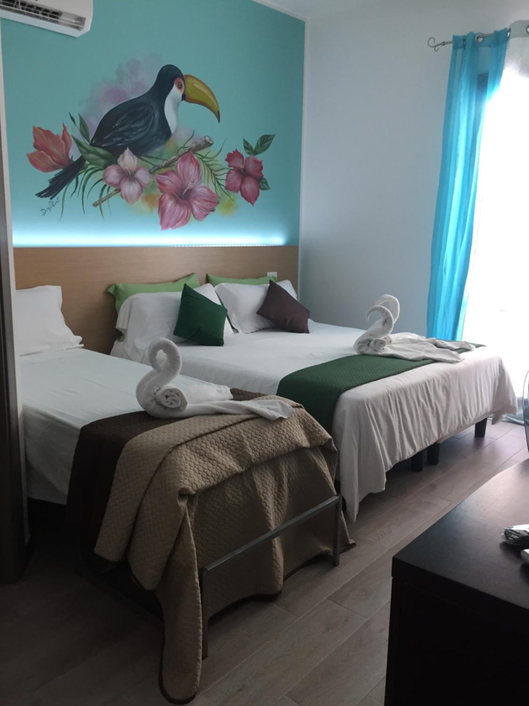 Deluxe Double or Twin Room with Sea View photo 1
