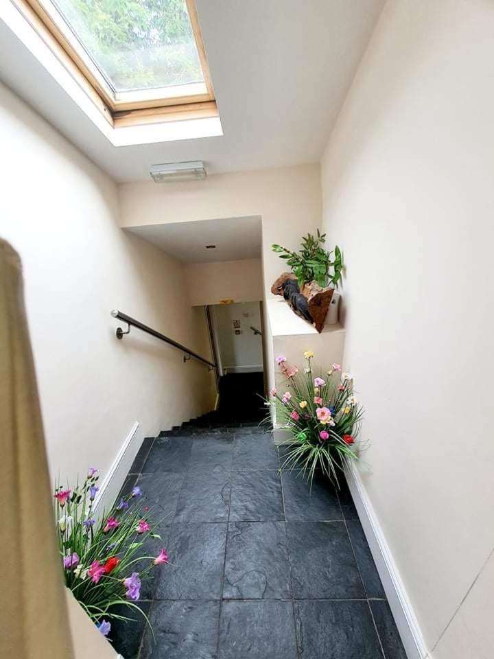 Standard Double Room - Photo 8