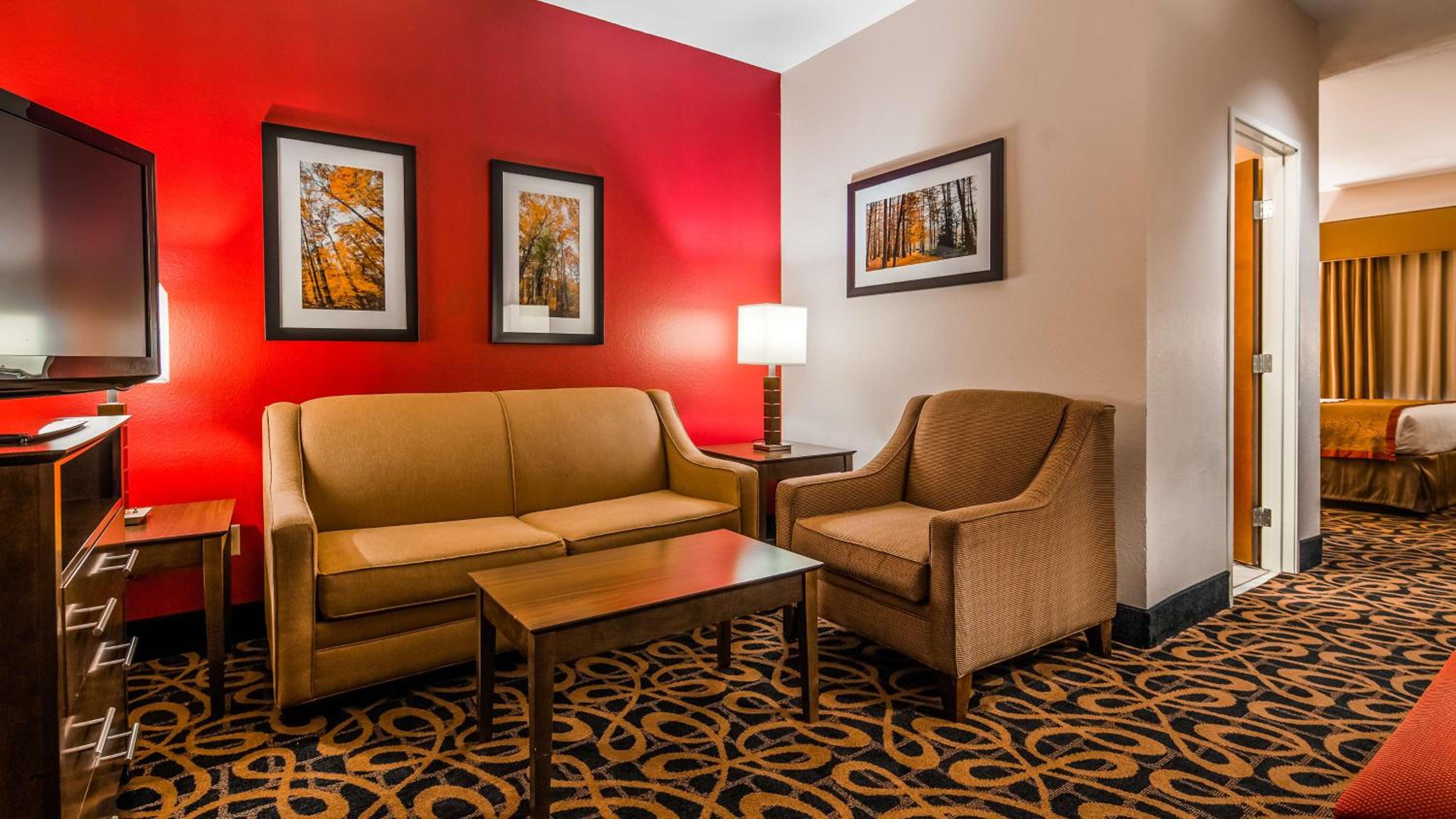 Mini King Suite with Sofa Bed