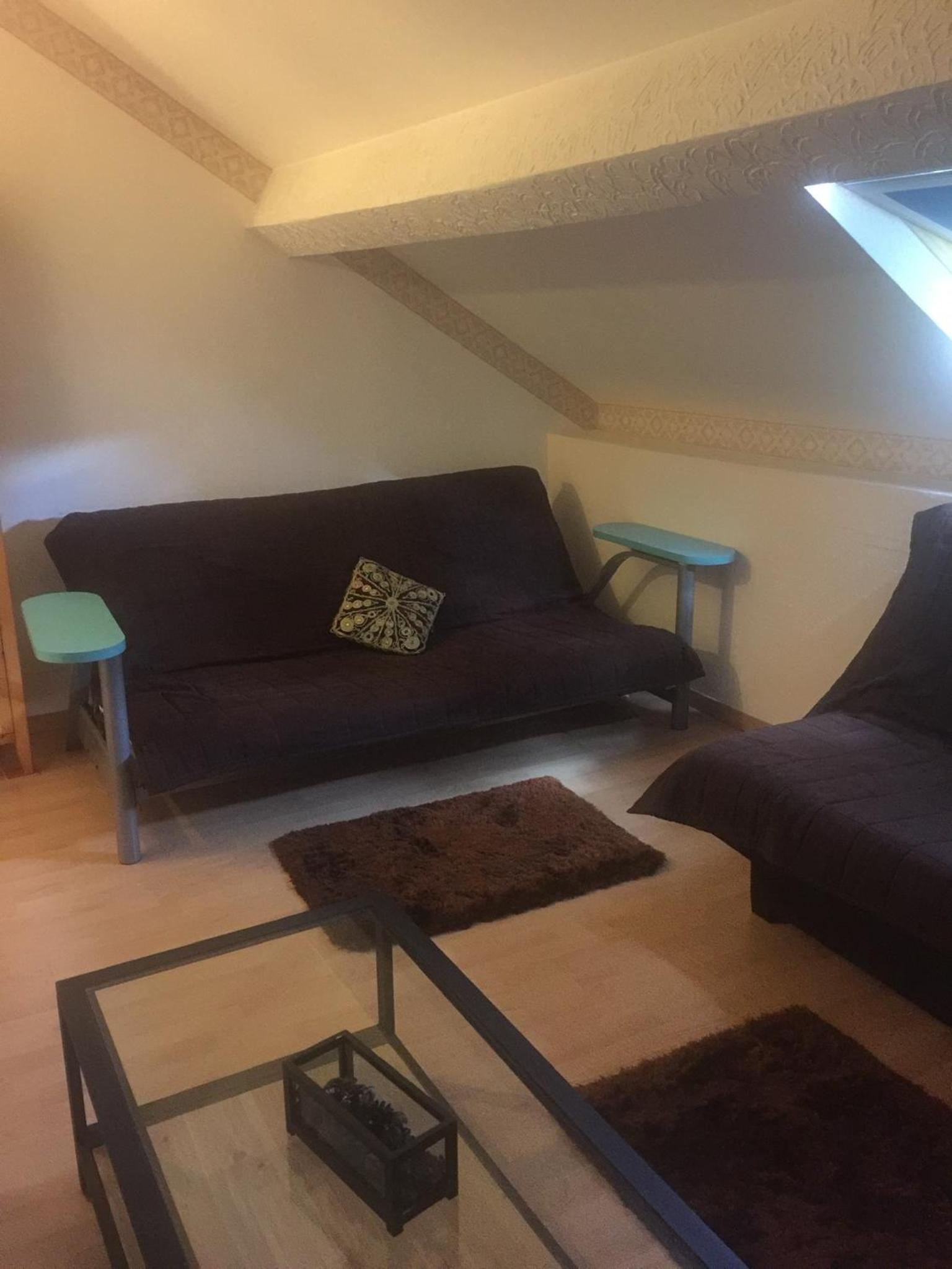 Two-Bedroom House - Photo 4