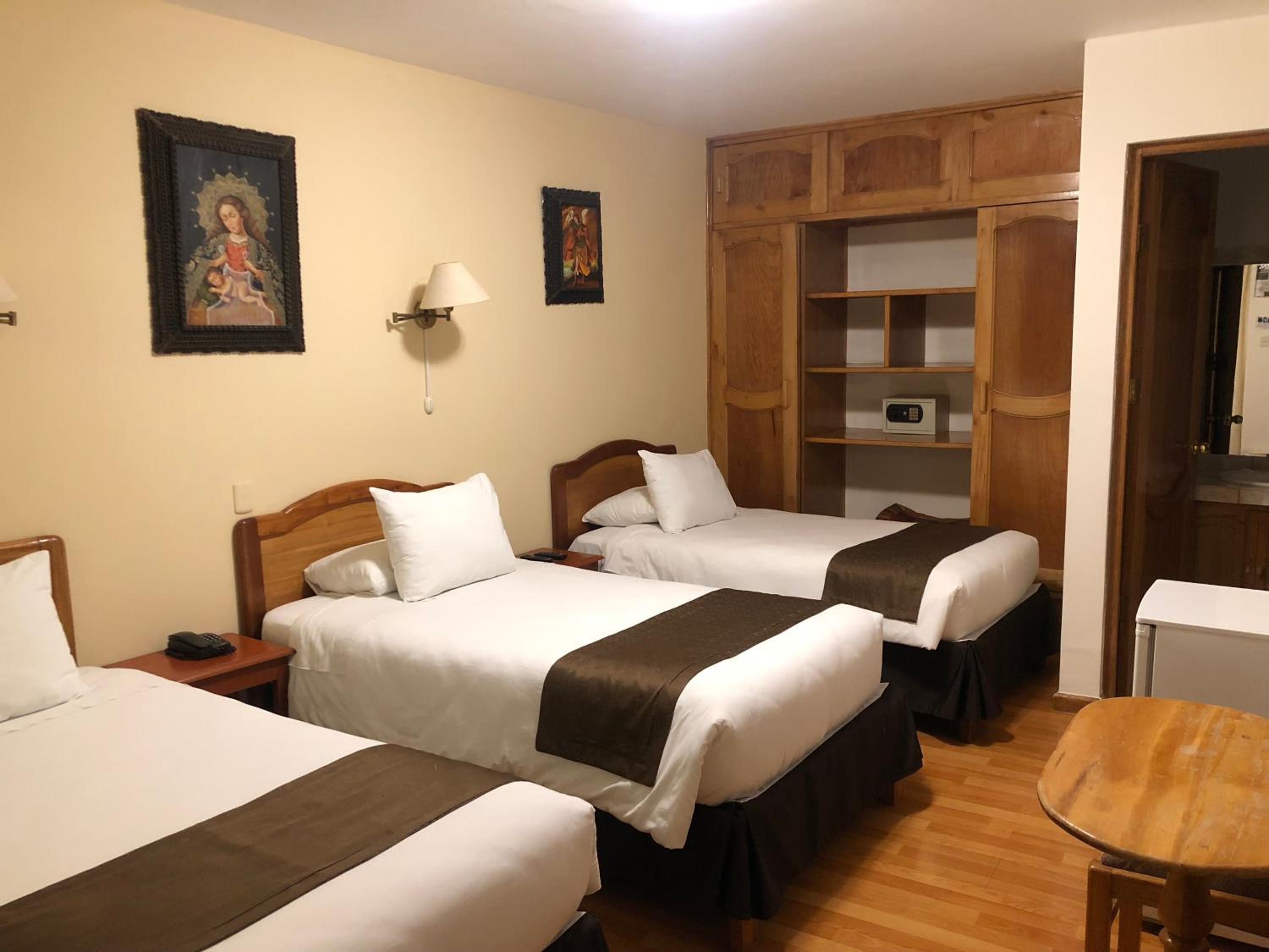 Triple Room - Photo 1