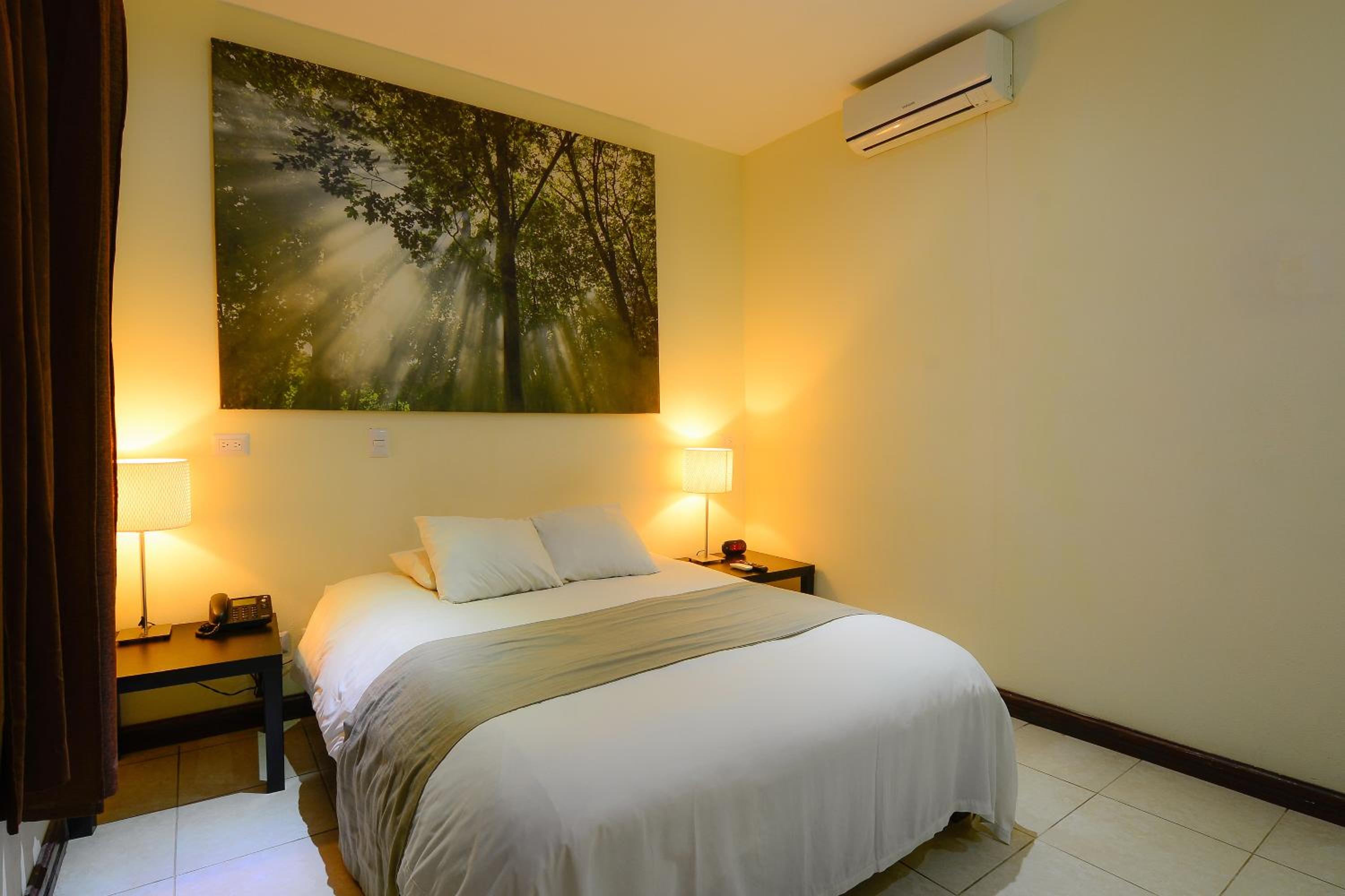 Standard 1 Double Bed. (3rd floor, No elevator) photo 3