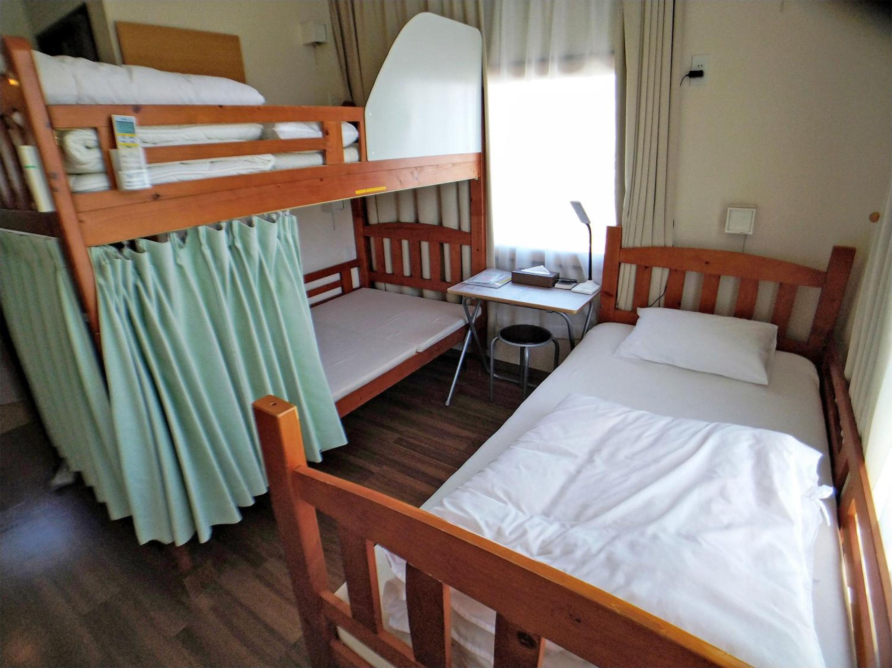Triple Room with Bath photo 1