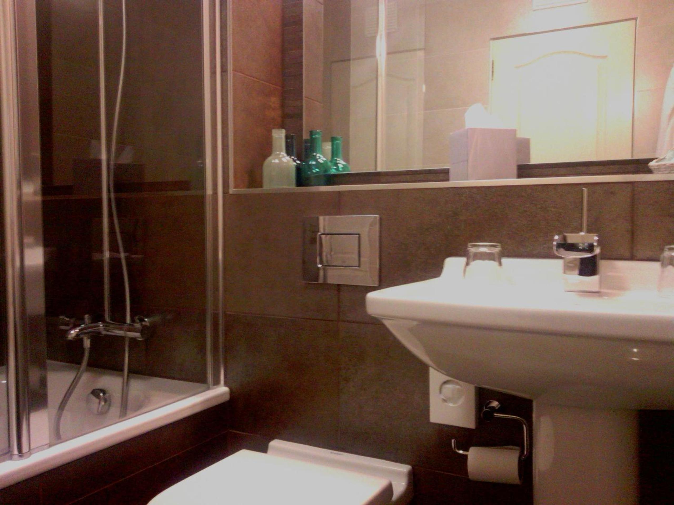 Gallery Suite - Photo 3