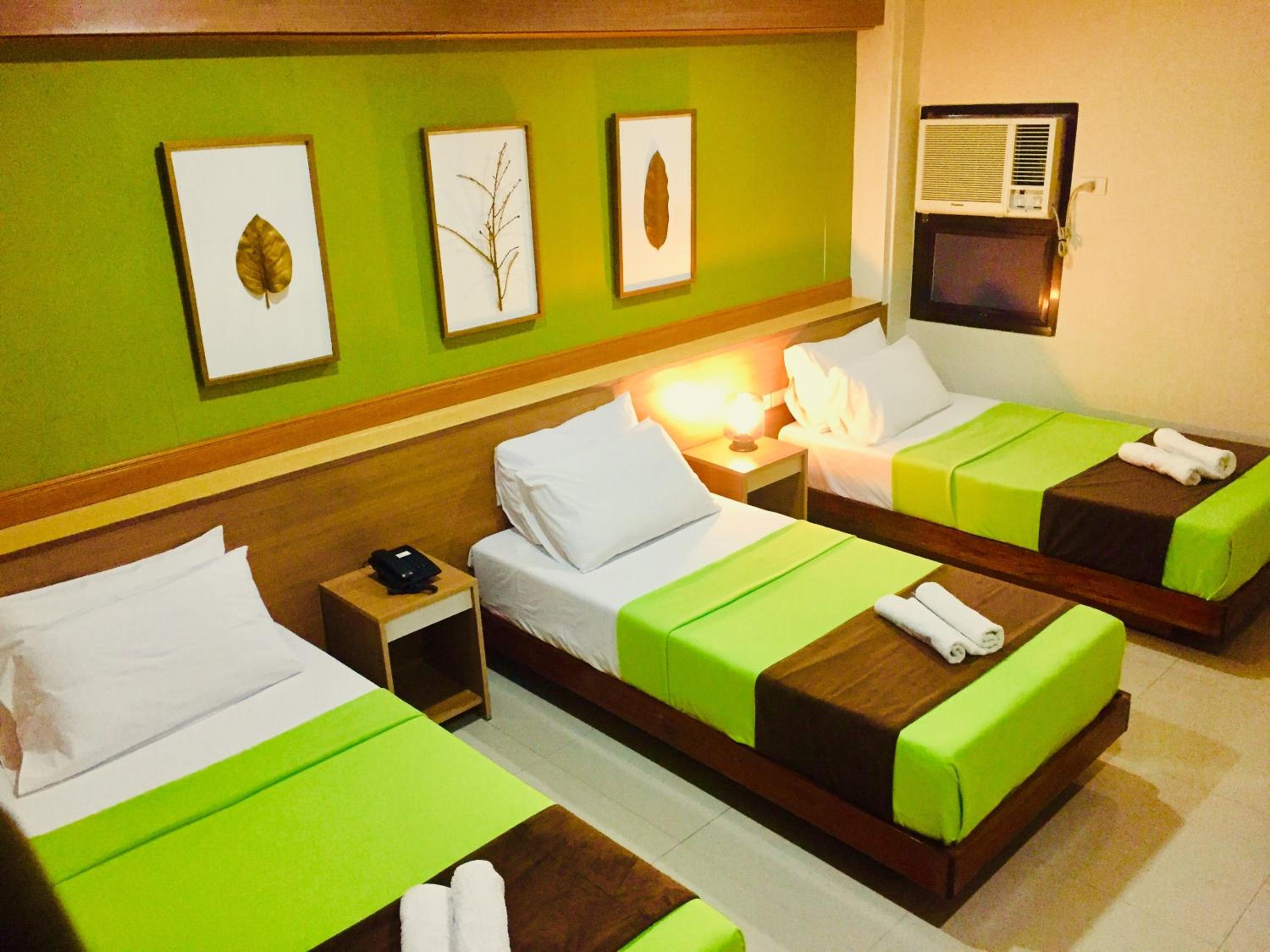 Triple Room - Photo 1