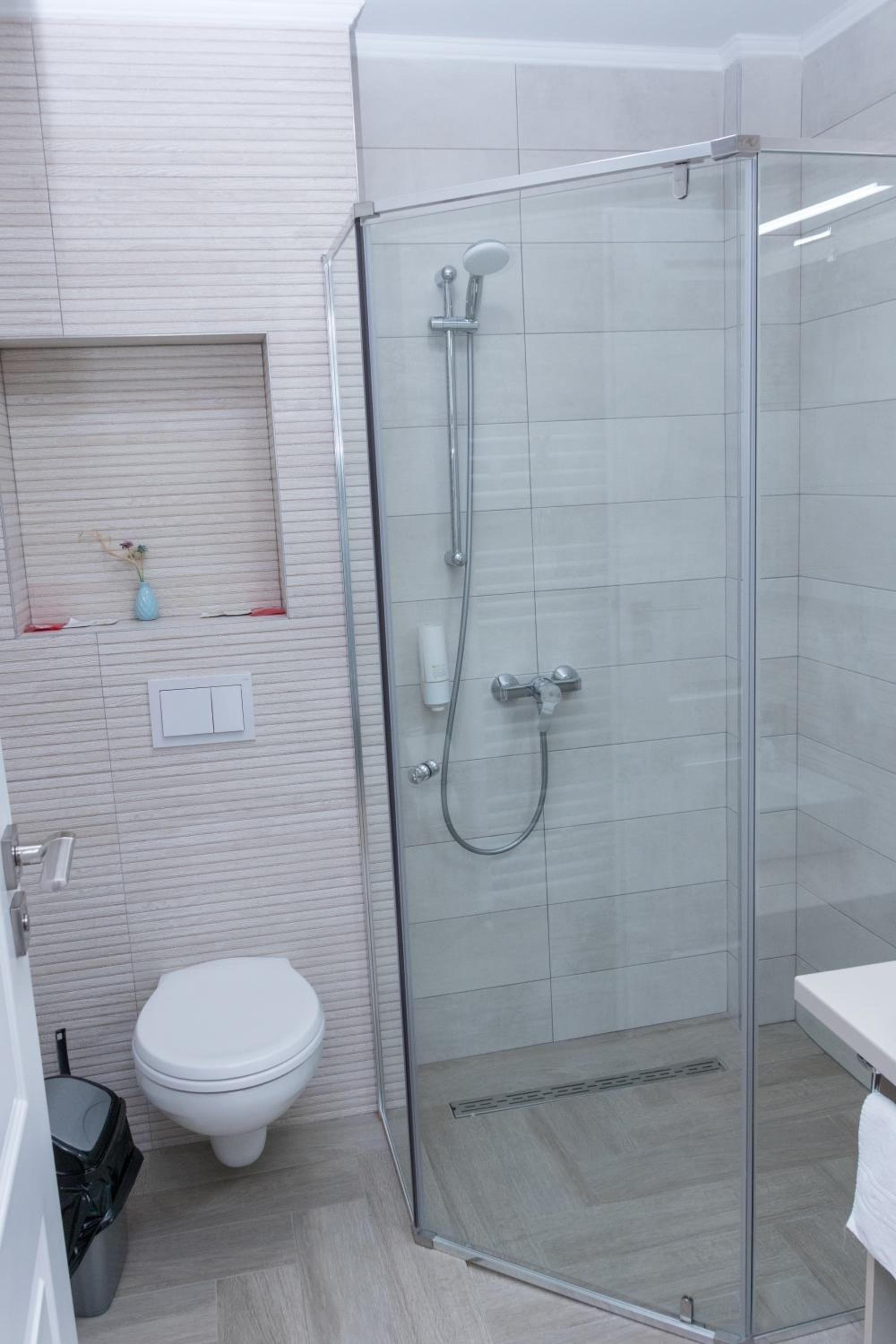 Double Room - Photo 3