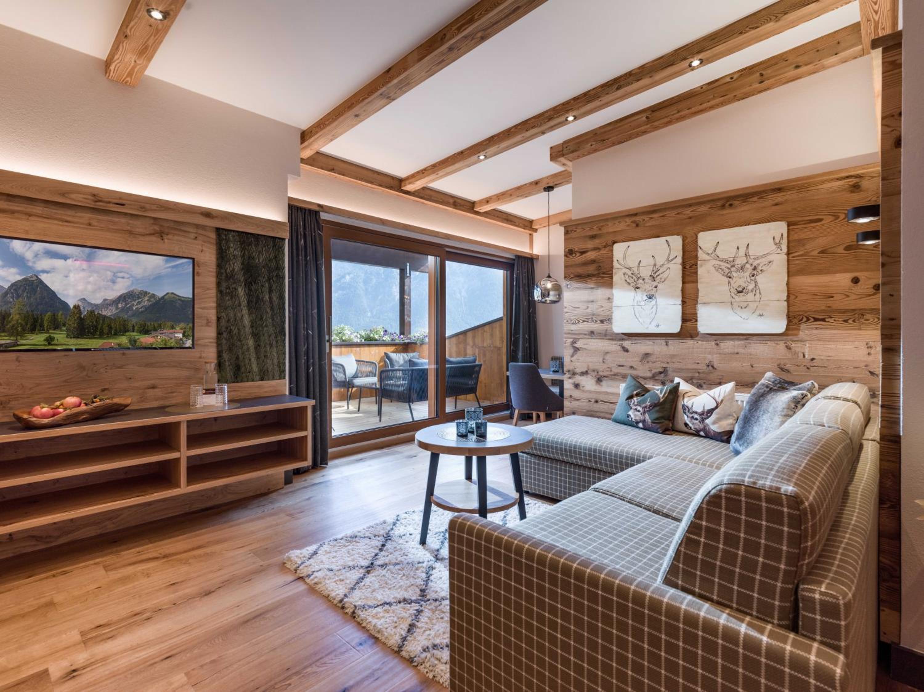 Superior Suite - Photo 5