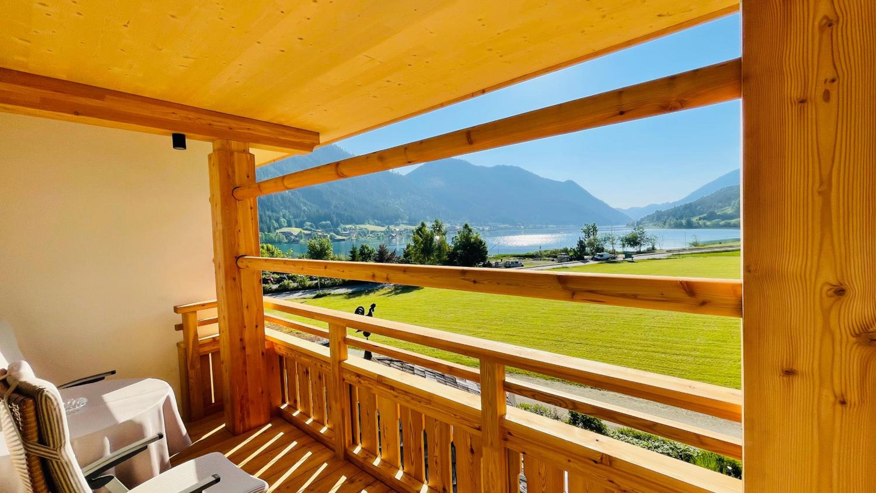 Double Room with Lake View photo 3