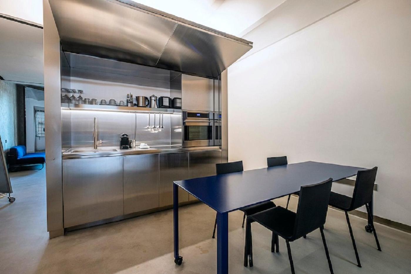 Deluxe Apartment thumbnail 5