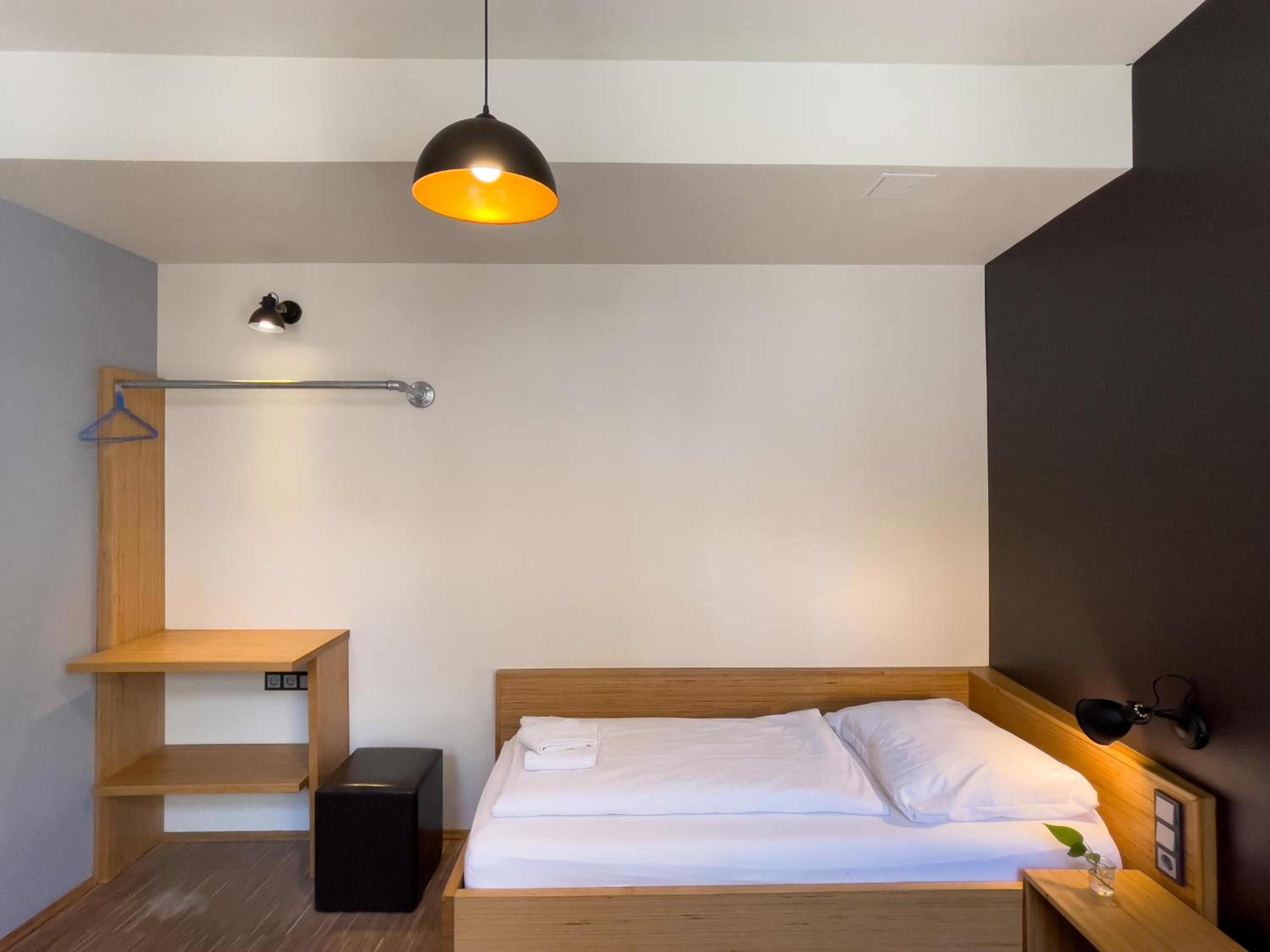 Single Room with Bathroom photo 3