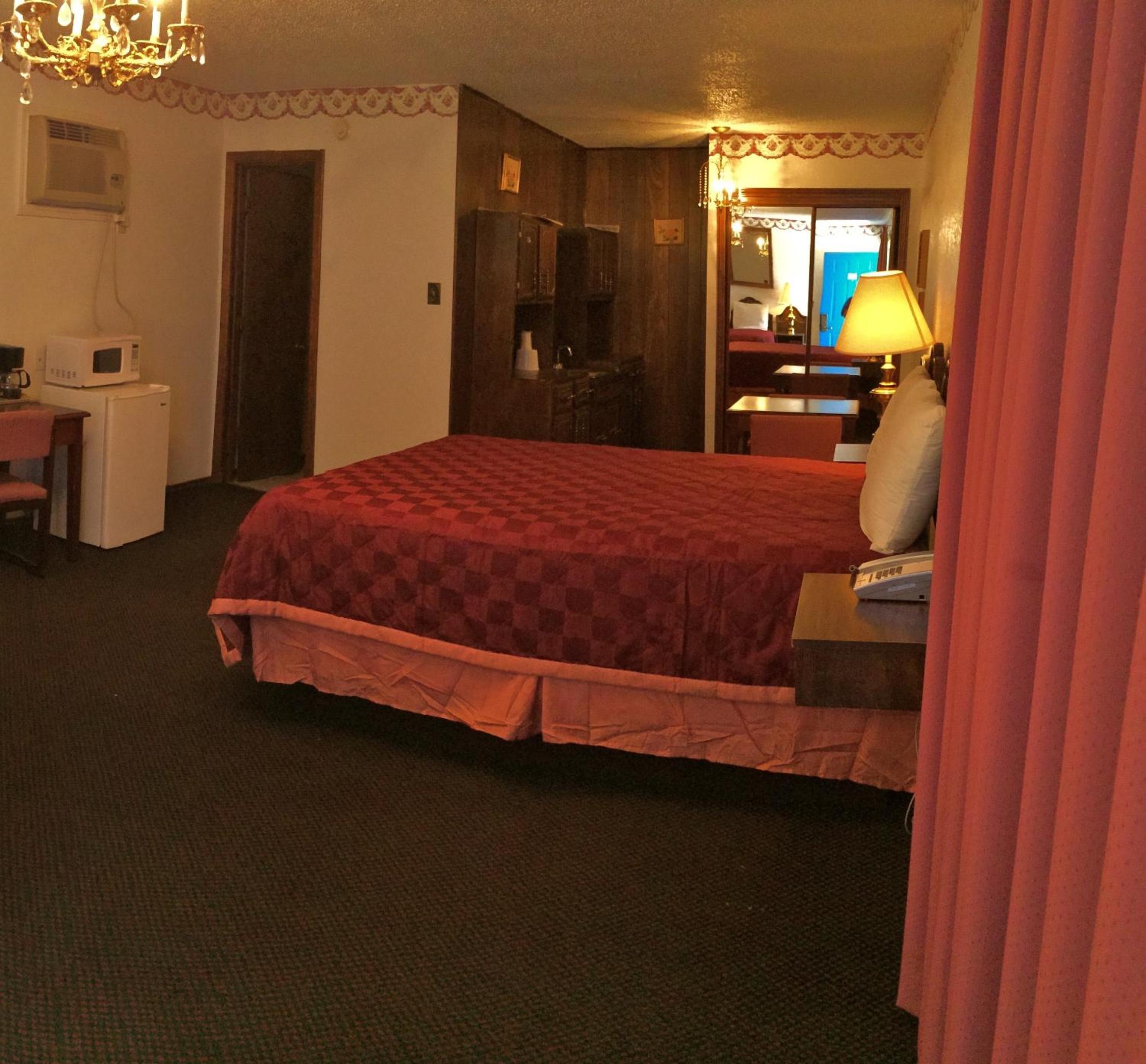 Double Room with Two Double Beds - Photo 6