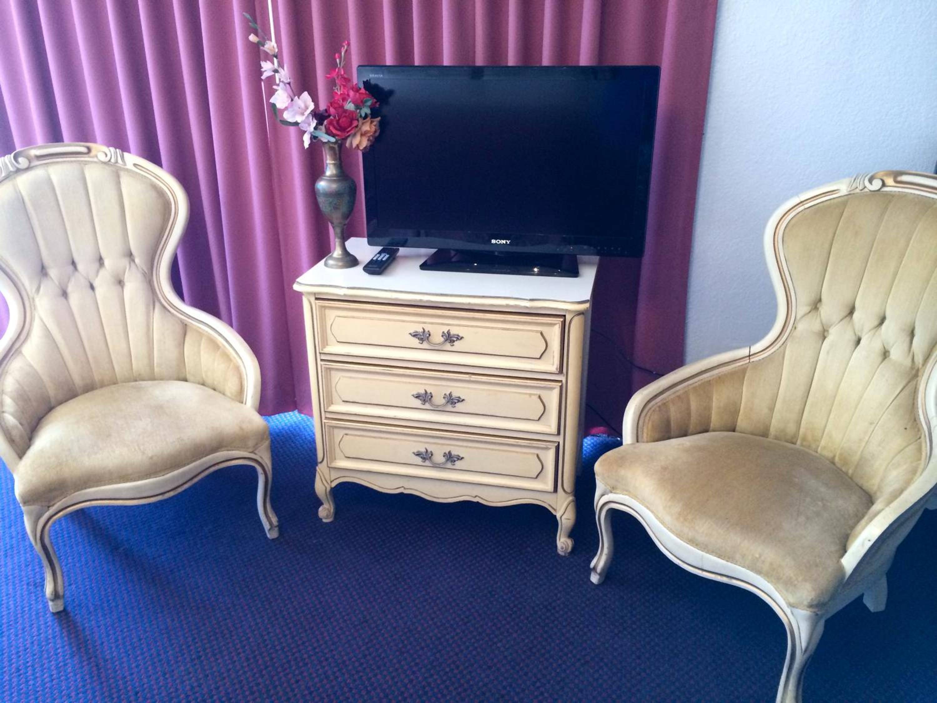 Double Room with Two Double Beds - Photo 3