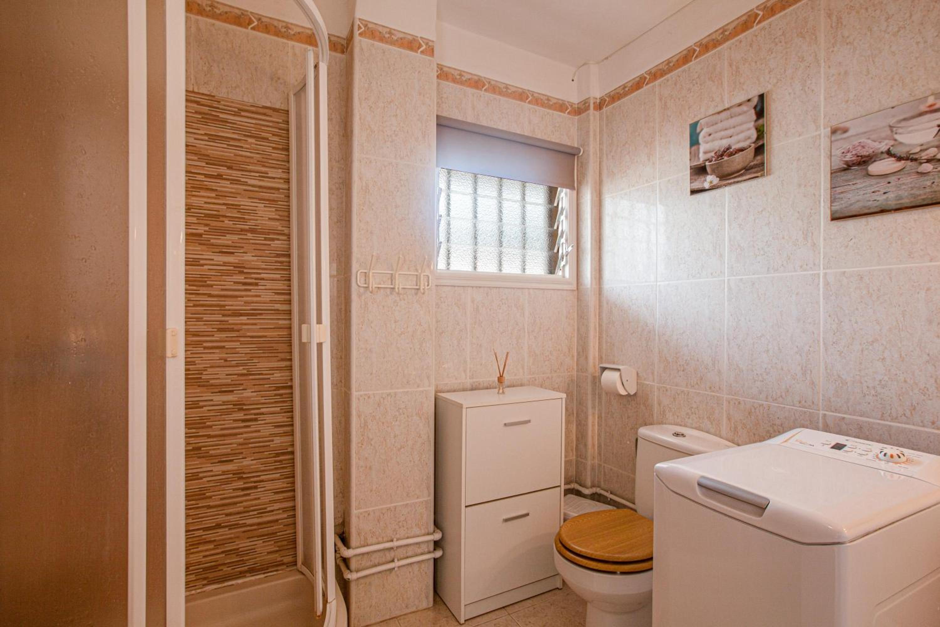 Studio Apartment with Sea View thumbnail 5