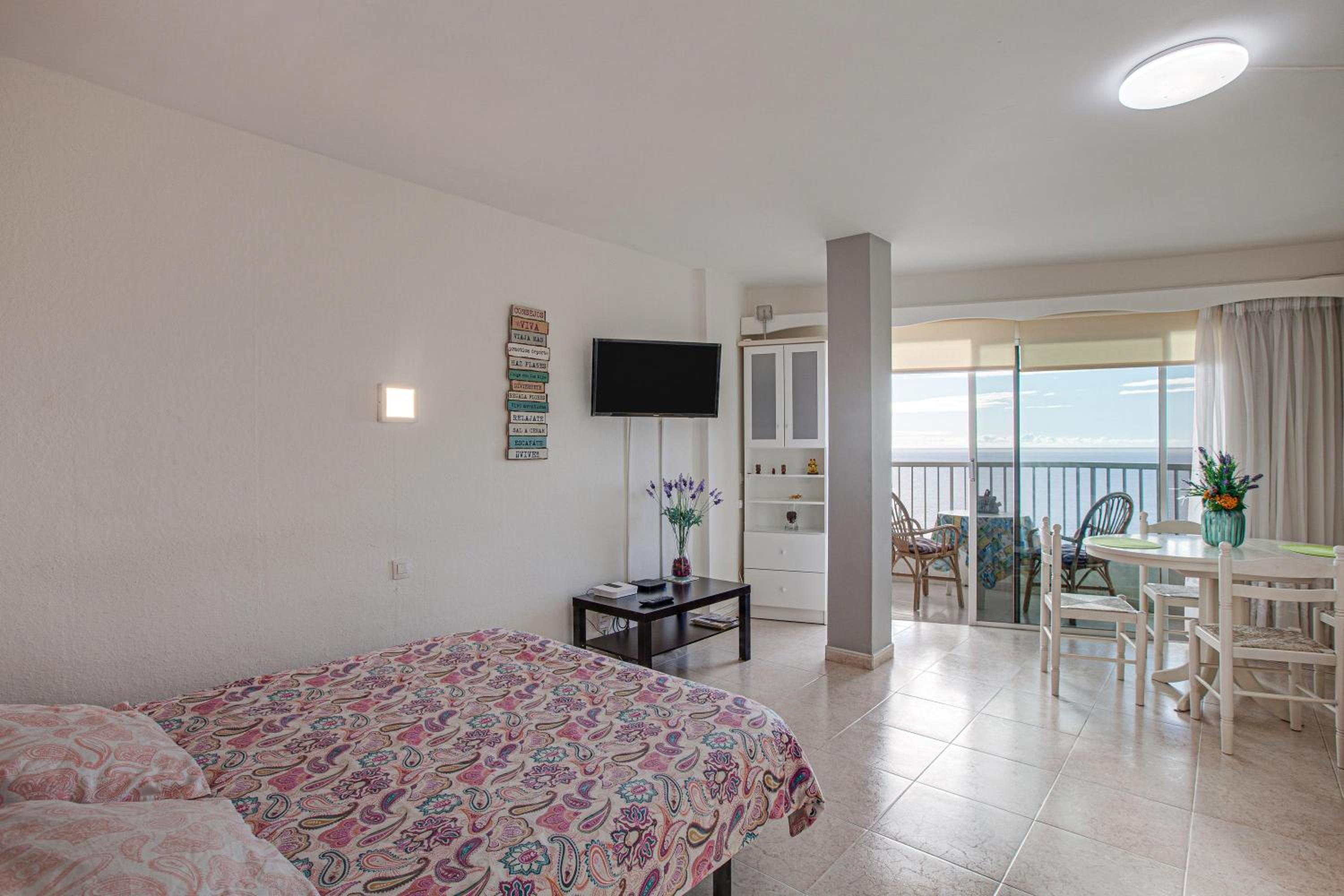 Studio Apartment with Sea View