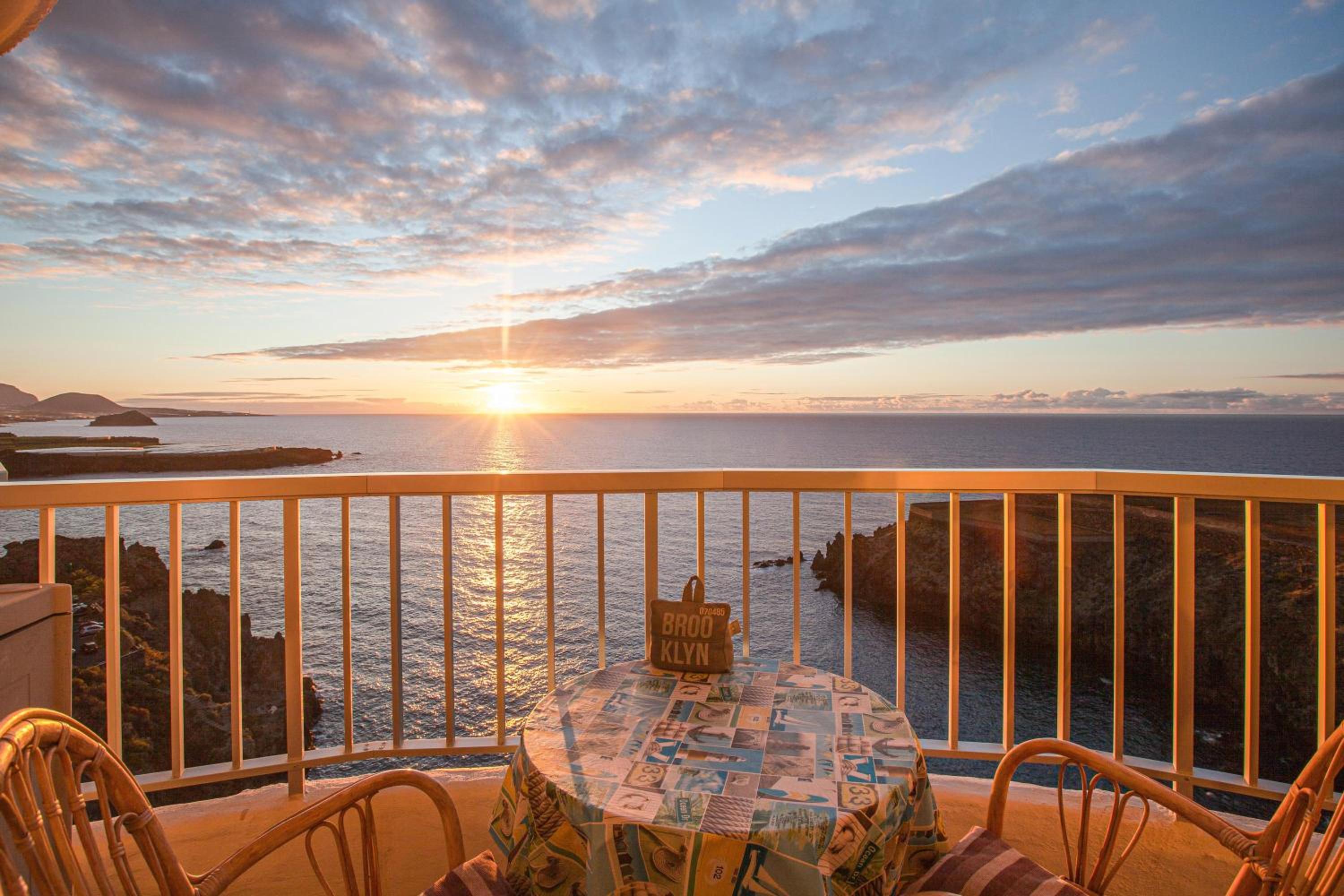 Studio Apartment with Sea View