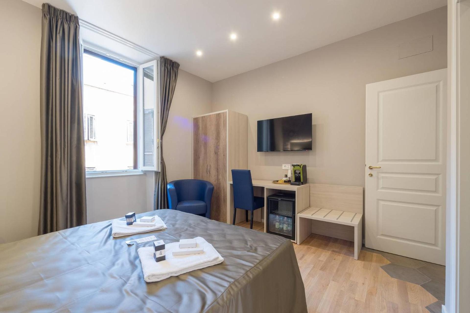 Standard Double Room photo 2