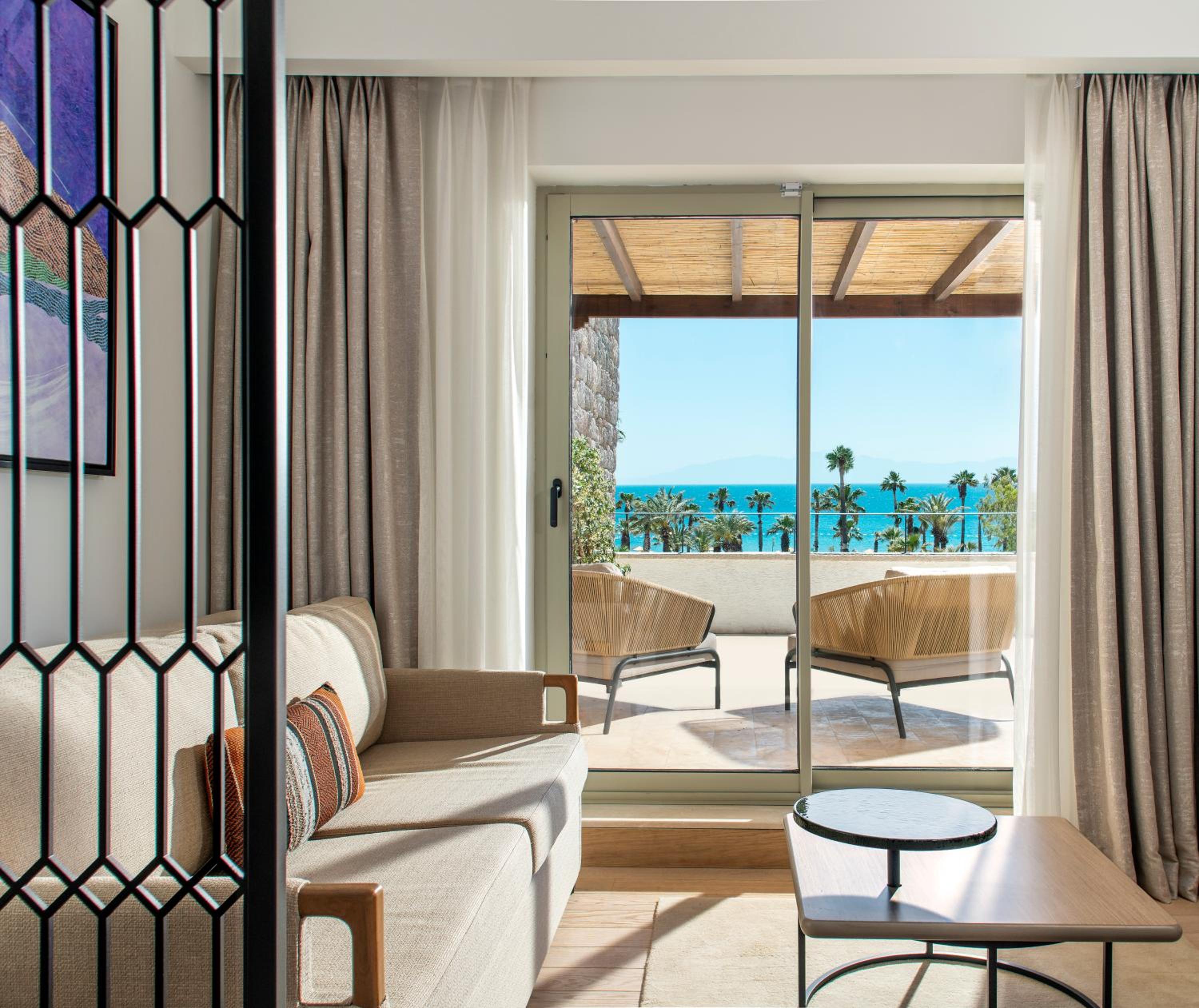Suite with Sea View and Terrace - Photo 3