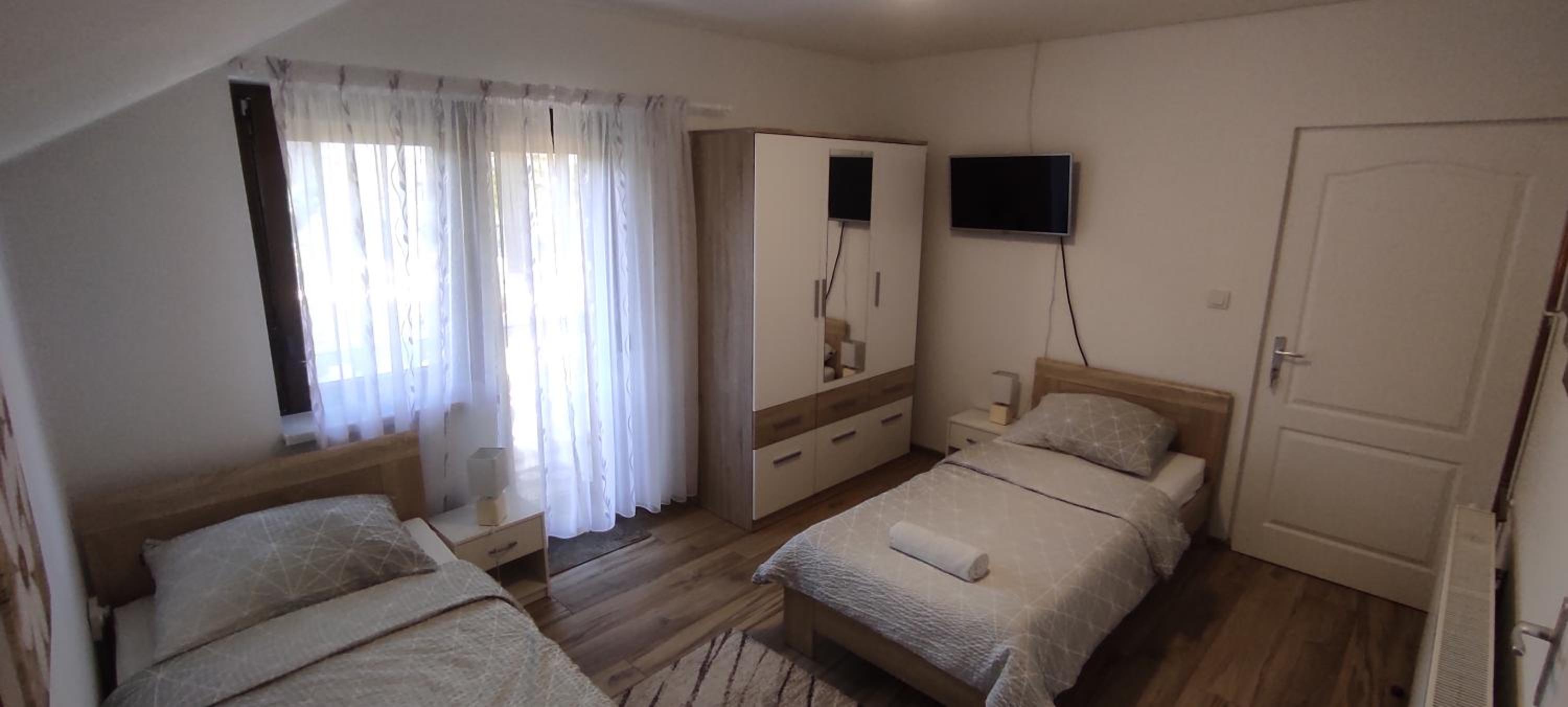Two-Bedroom Apartment - Photo 6