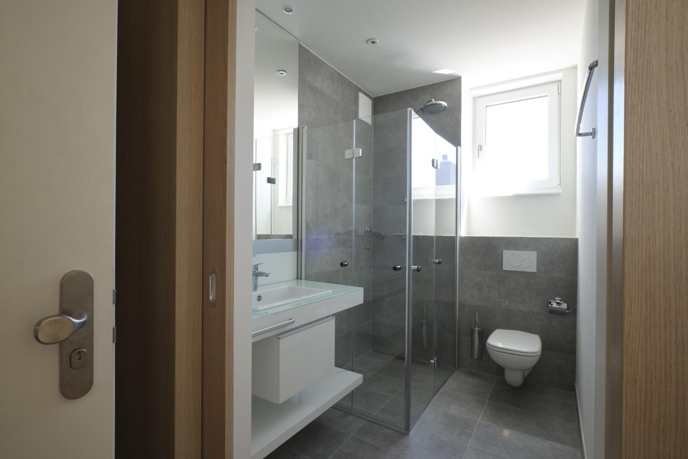 Twin Room - Photo 7