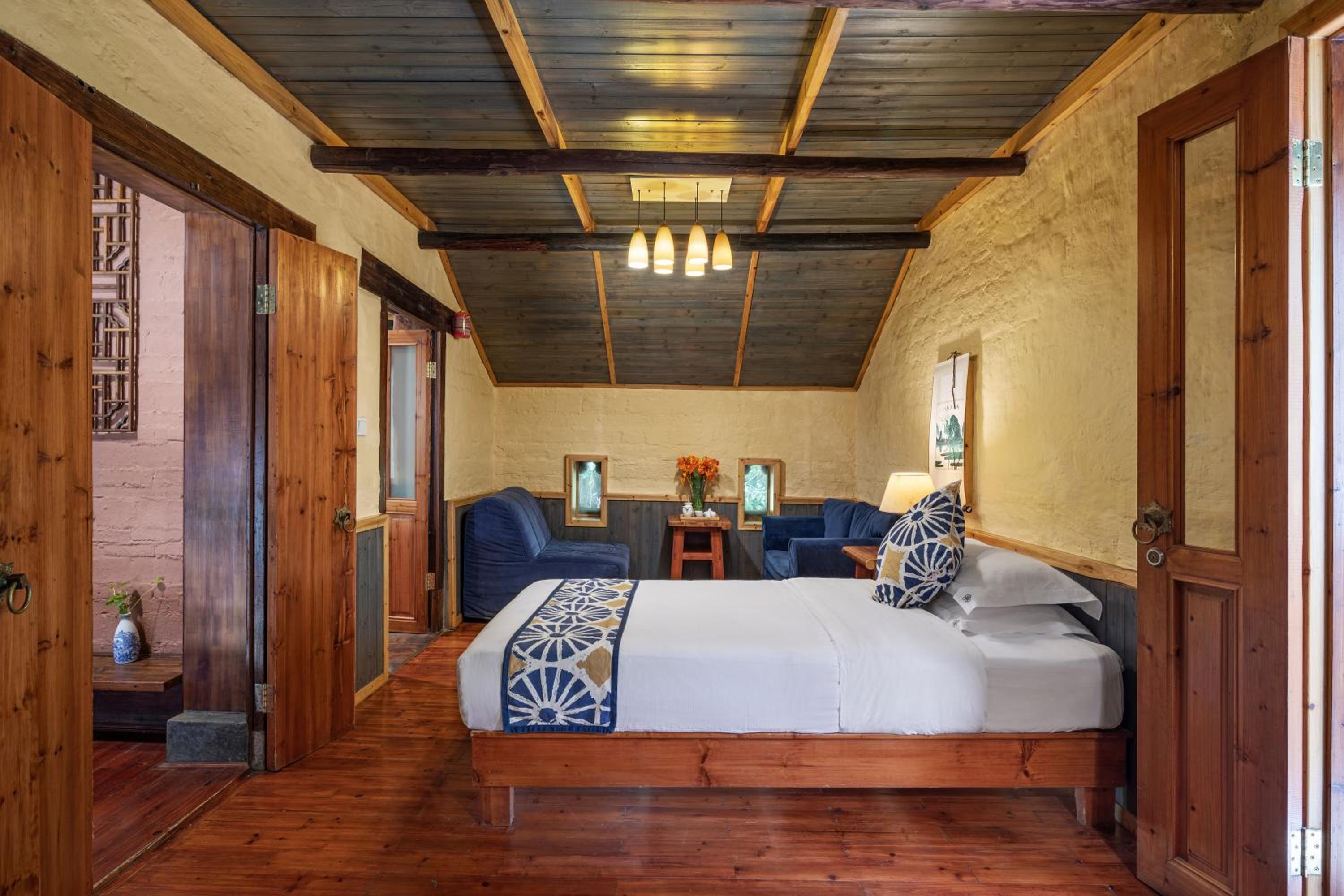 Family Room - Photo 2