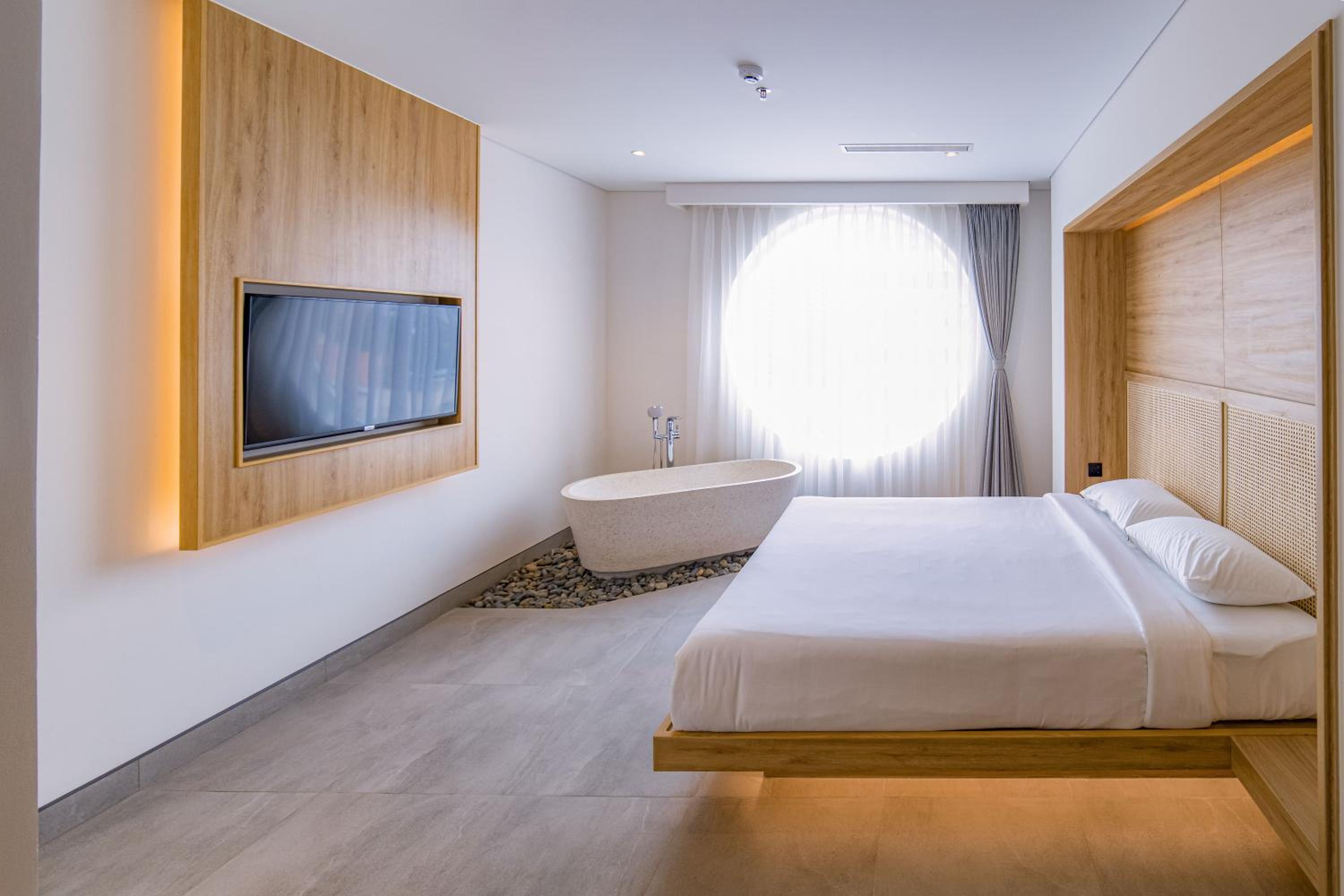 Suite with City View photo 2