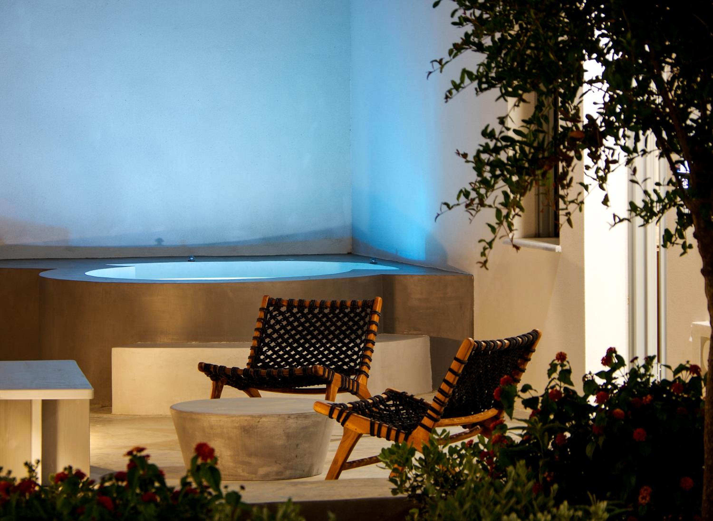 Suite with Garden View - Photo 6